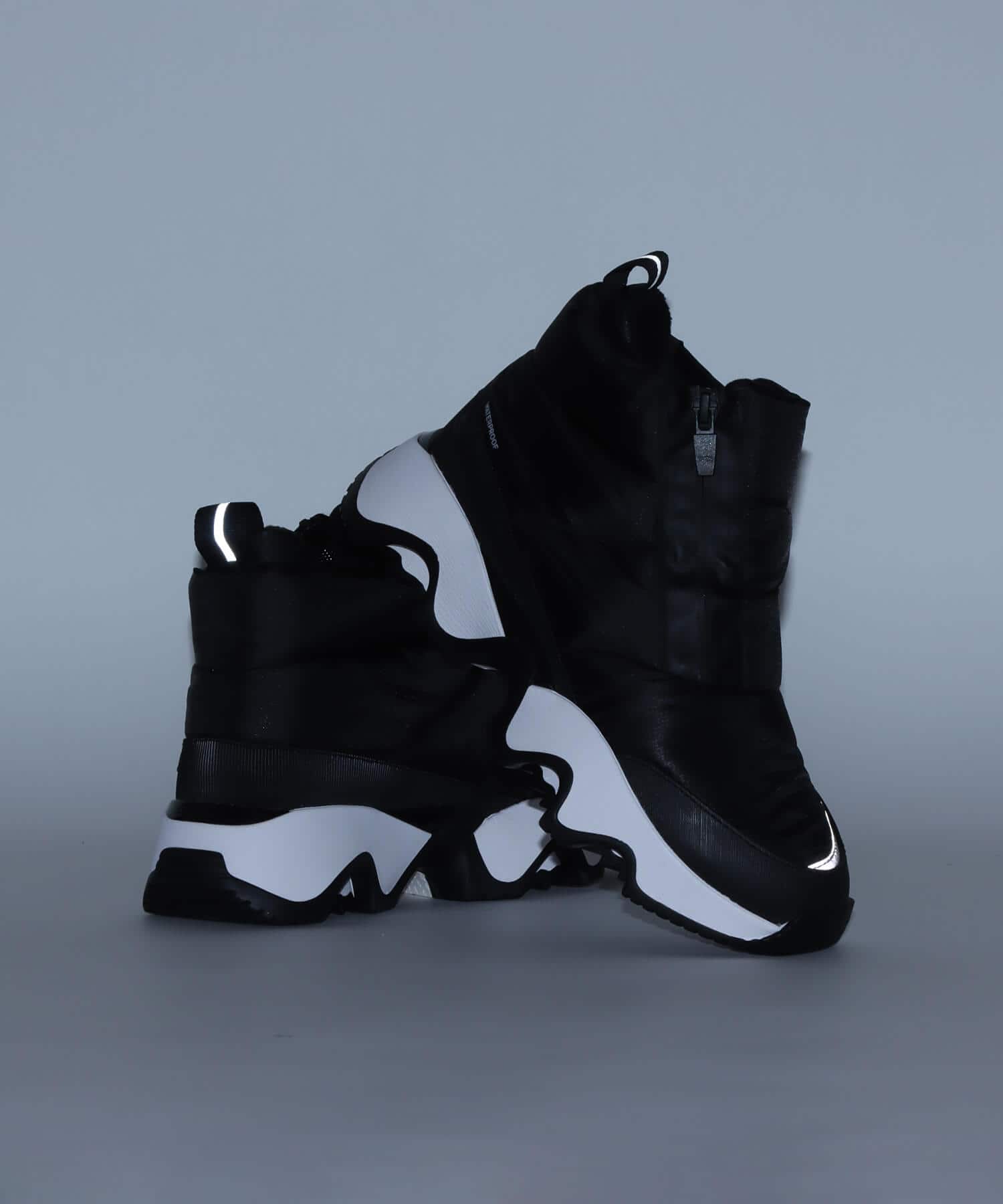 SOREL KINETIC IMPACT PUFFY ZIP WP Black Blackの画像