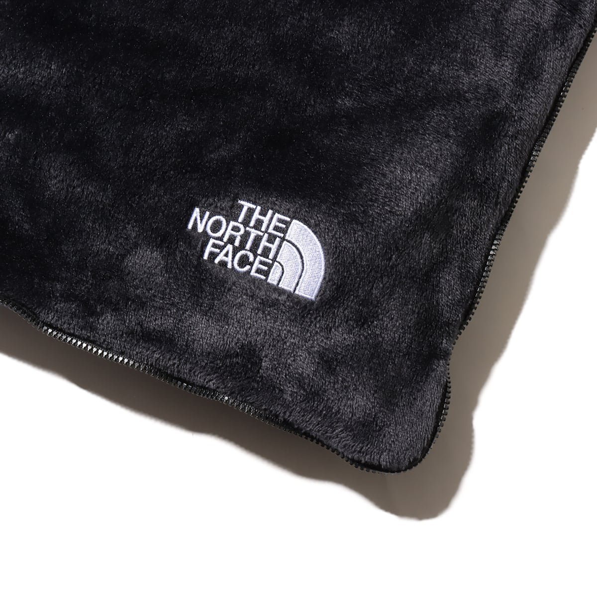 THE NORTH FACE Nuptse Cushion ブラックの画像