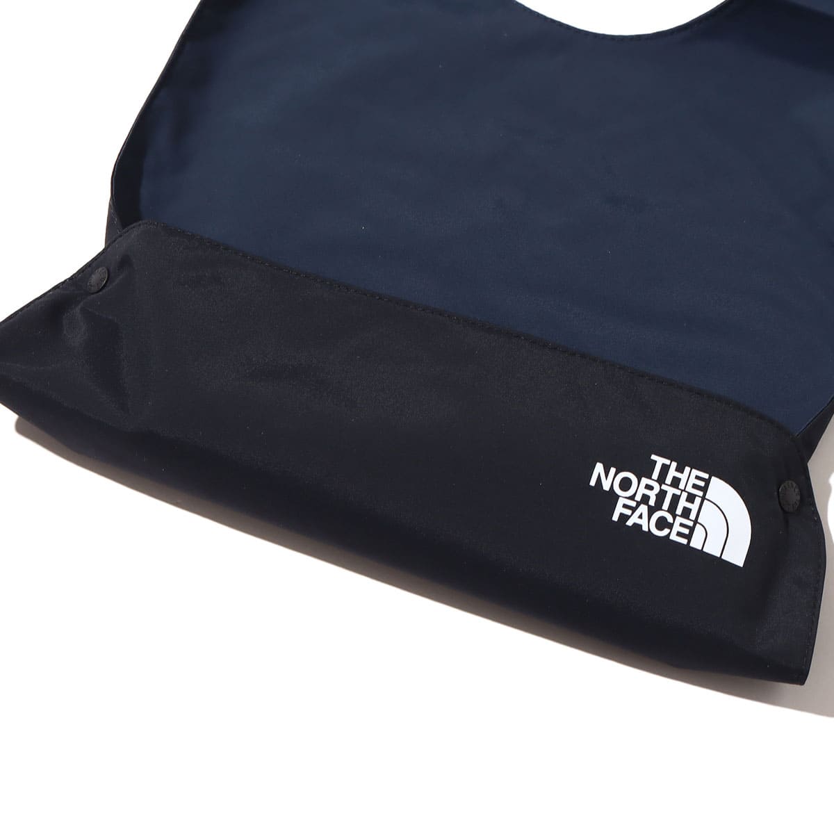 THE NORTH FACE BABY COMPACT YUMMY BIB アーバンネイビー 23SS-Iの画像