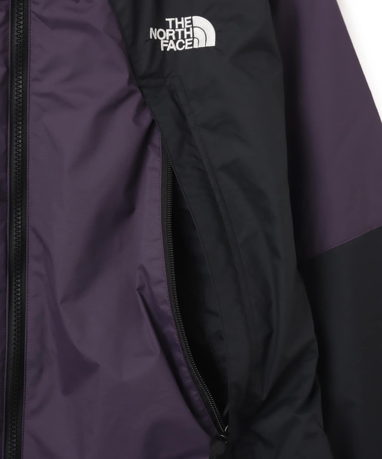 THE NORTH FACE Chimney Wind Jacket エンドレスダスクxブラックの画像