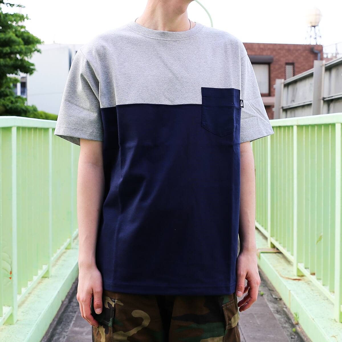 THE NORTH FACE S/S 2 TONE POCKET TEE MIX GRAY/TNF NAVY 21SS-Iの画像