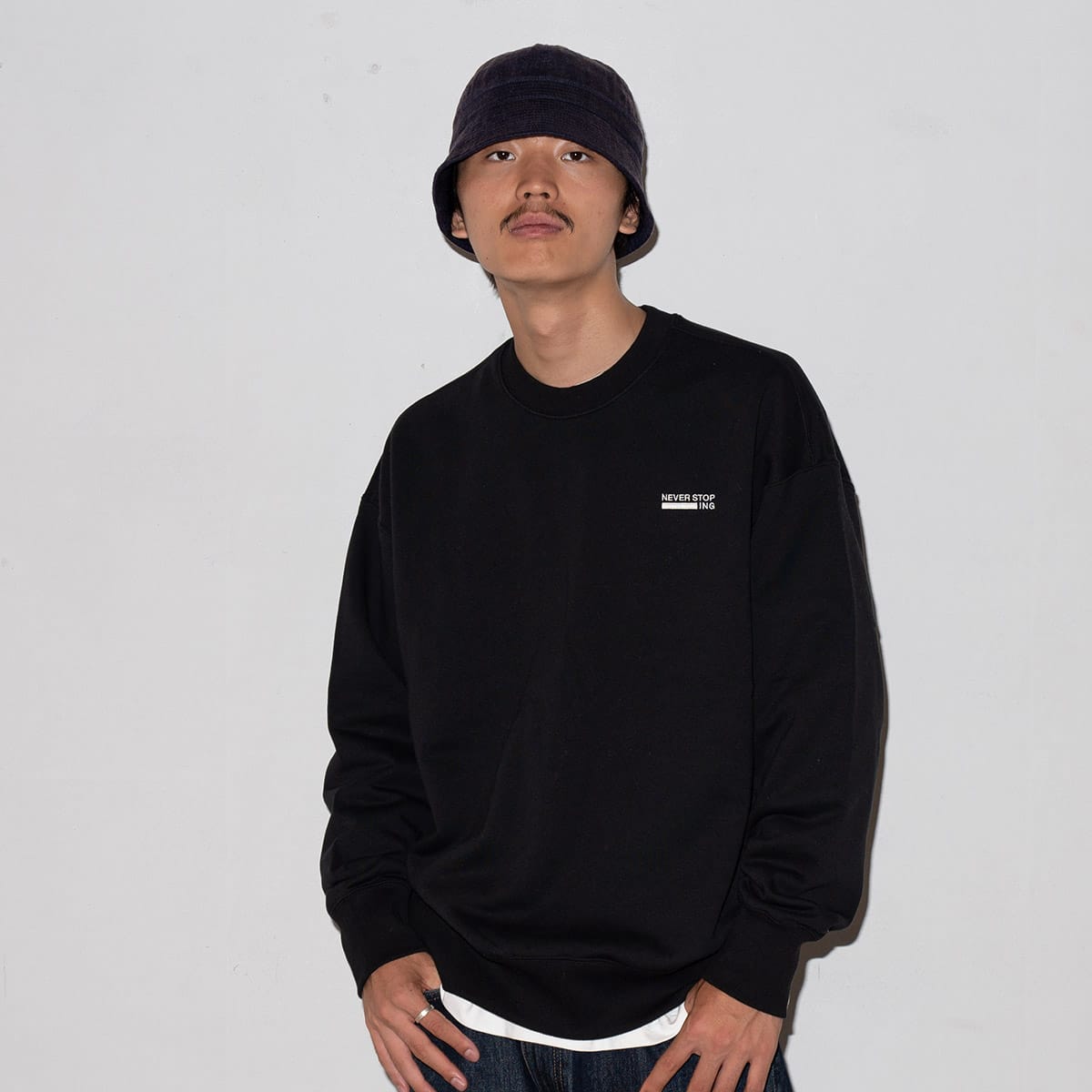 THE NORTH FACE NEVER STOP ING CREW BLACK 23FW-I