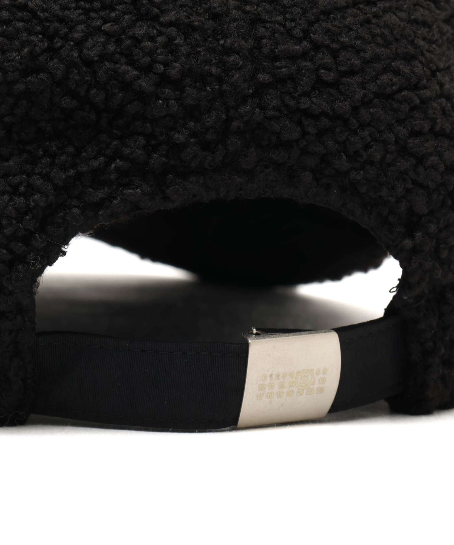MM6 HAT Blackの画像