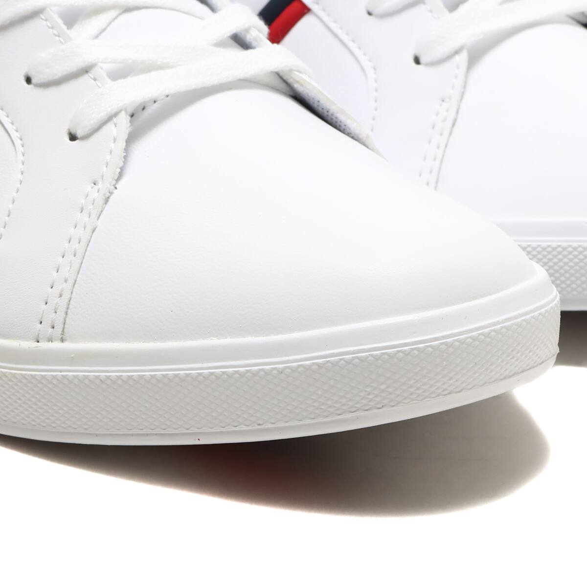 LACOSTE EUROPA TRI 1 WHT/NVY/RED 22SU-Iの画像