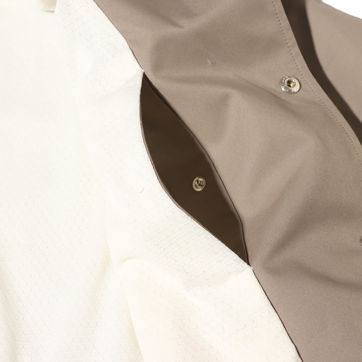 nanamica 2L GORE-TEX Coach Jacket Beige 24SP-Iの画像