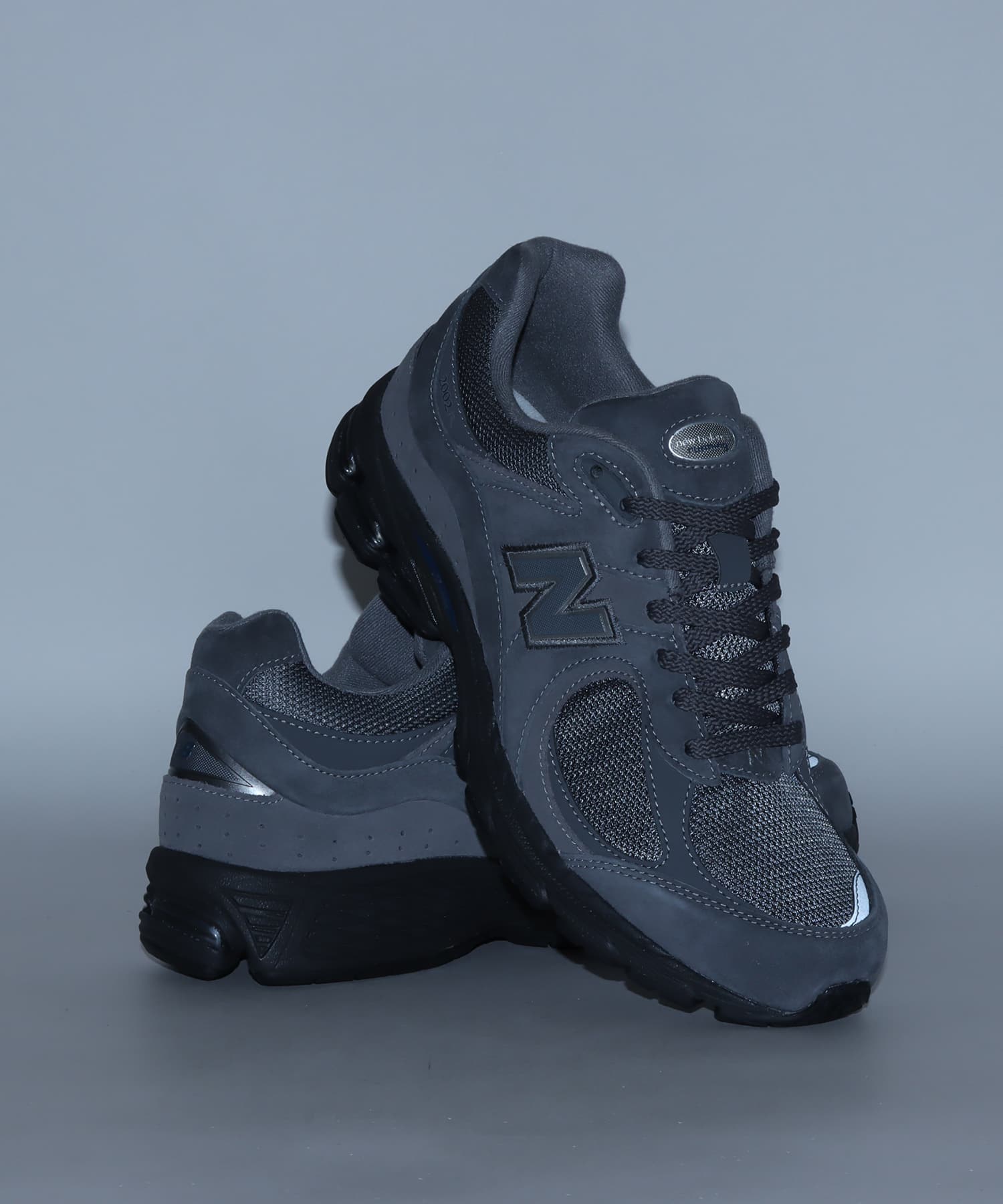 New Balance U2002RH DARK GRAYの画像