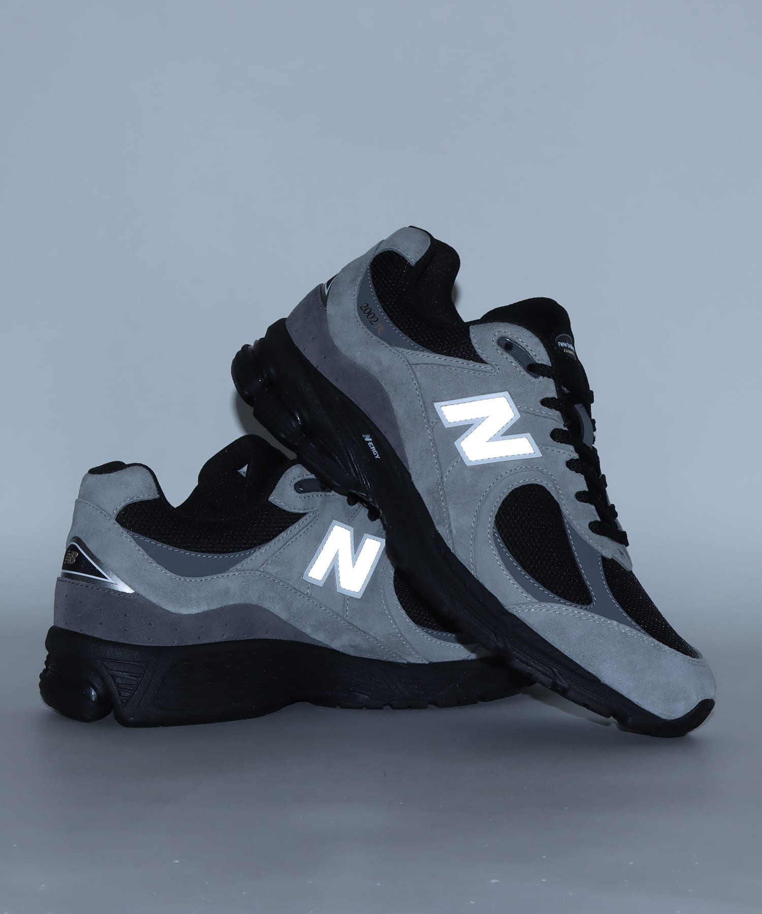 New Balance U2002RM GRAYの画像