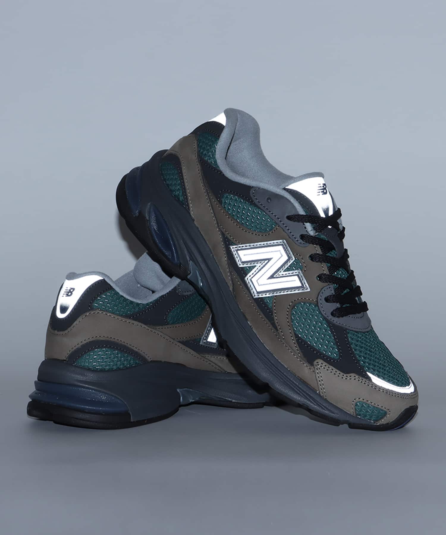 New Balance U2010AGY BROWNの画像