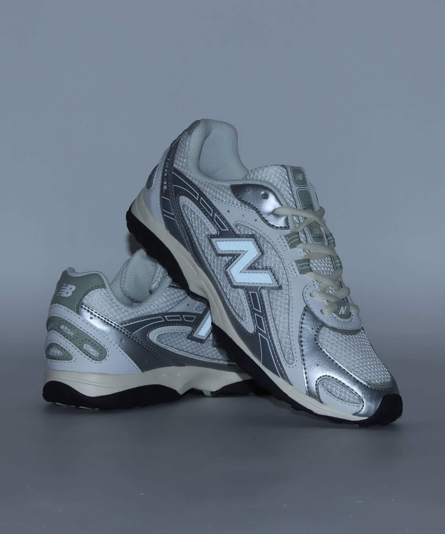 New Balance U204LSWB WHITE/KHAKIの画像