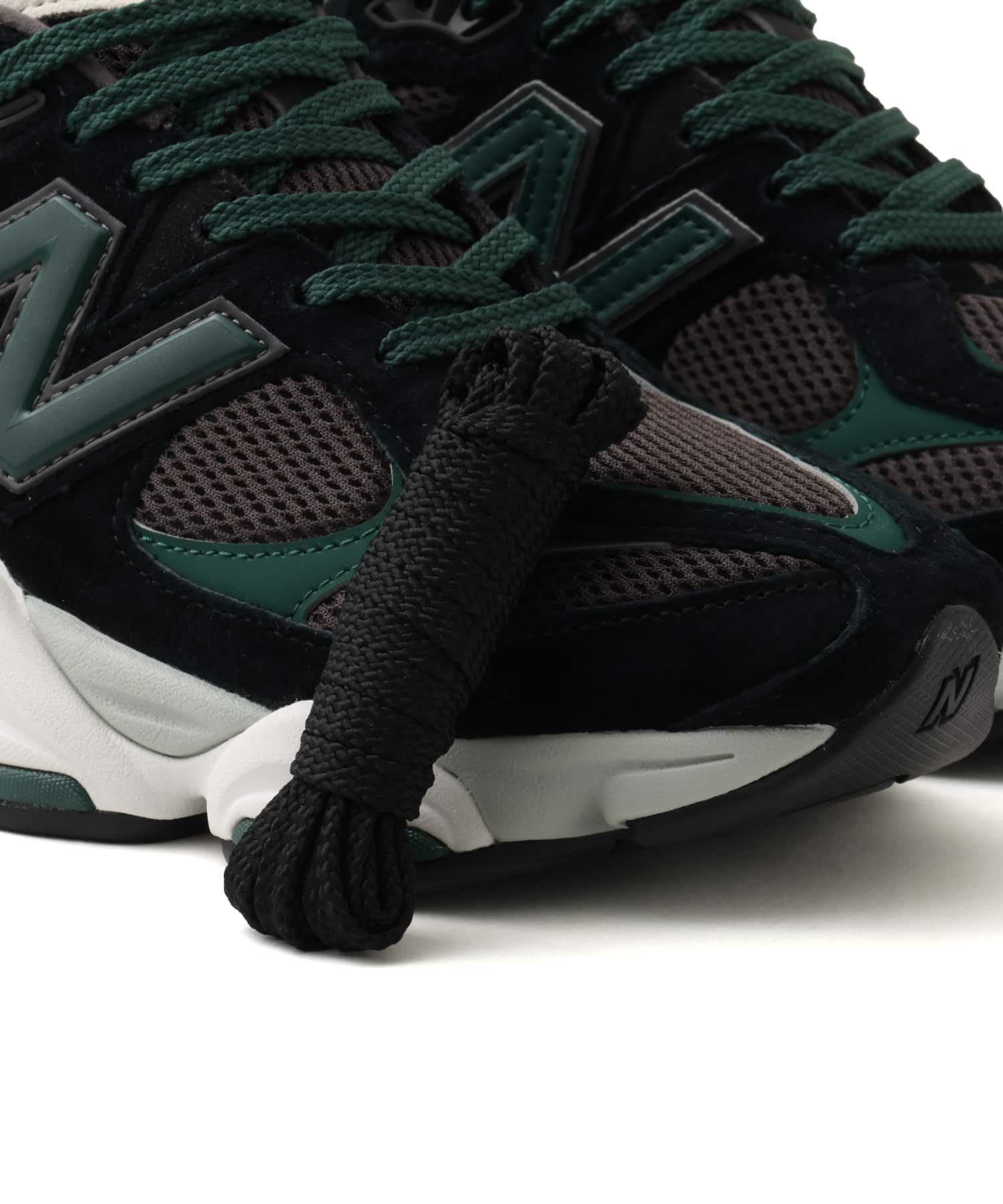New Balance U90607ZZ BLACK/GREENの画像