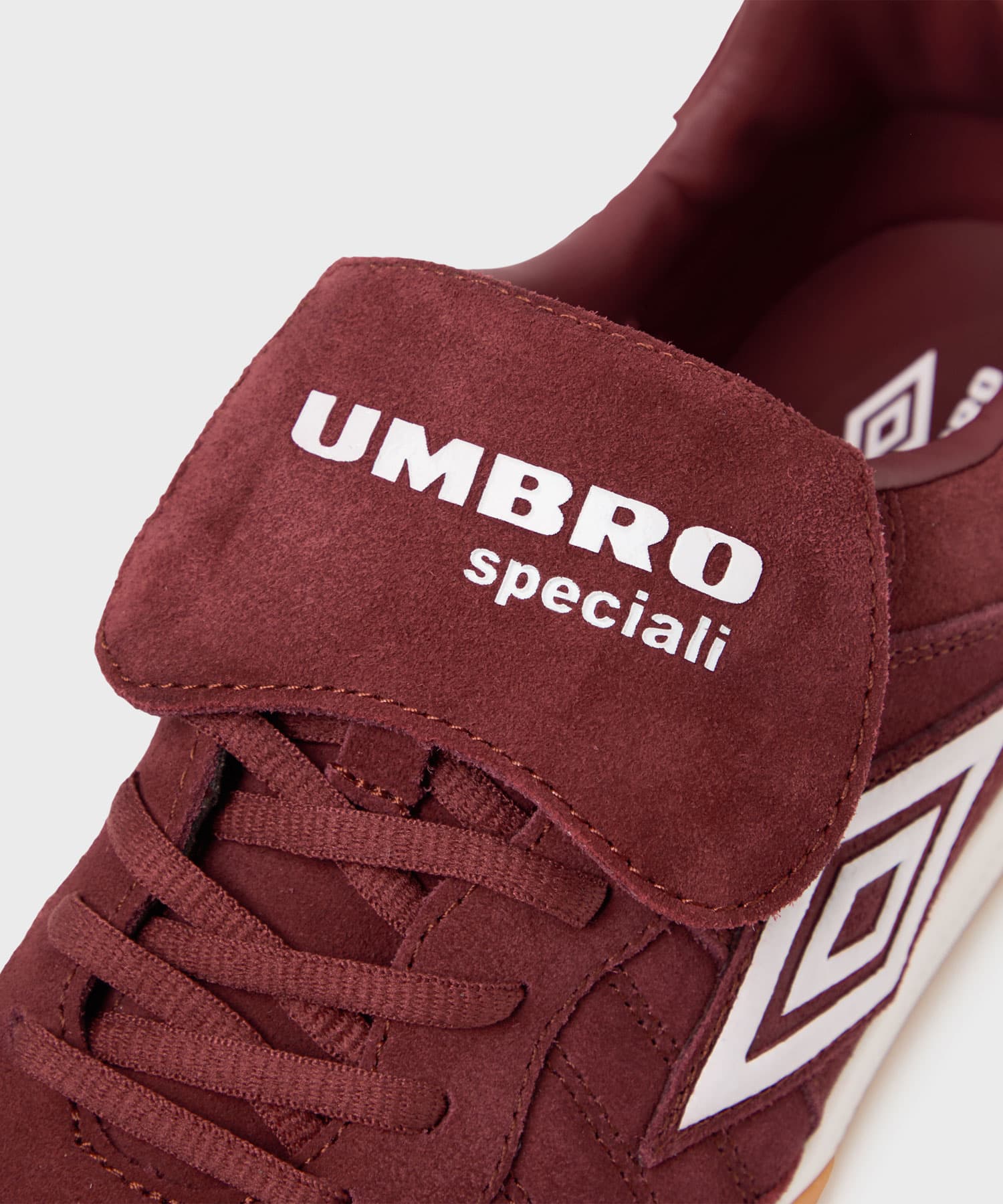 UMBRO UMBRO SPECIALI TR BURGUNDYの画像