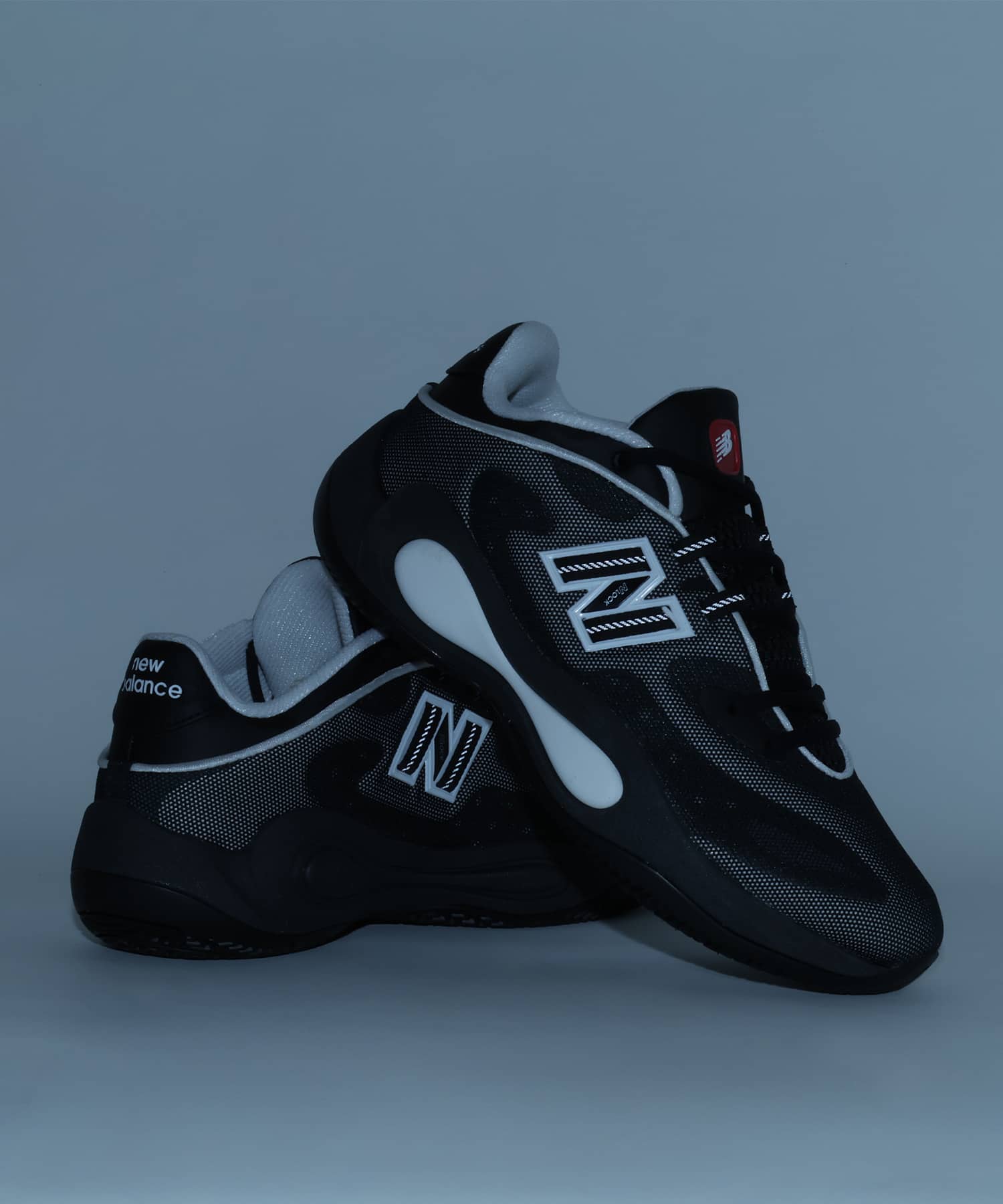 New Balance UFFBL24C BLACKの画像