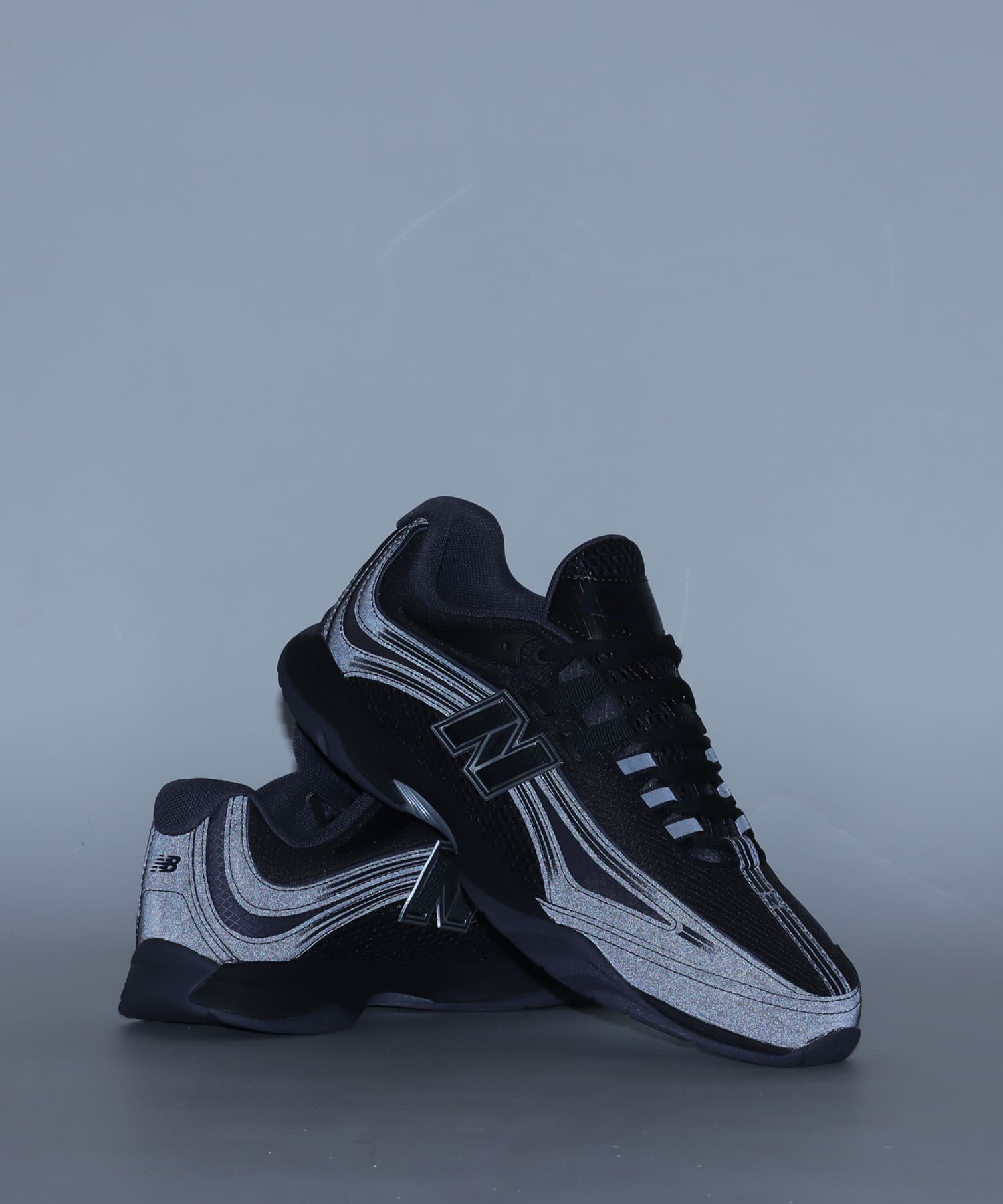 New Balance URC563AR BLACK/GRAYの画像