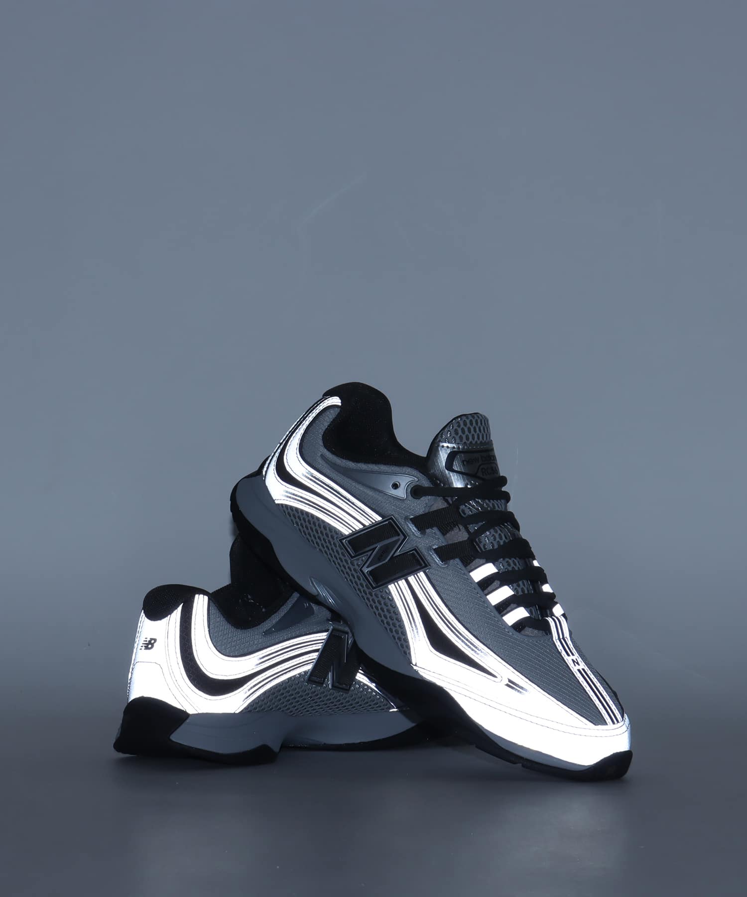 New Balance URC564KY GRAYの画像