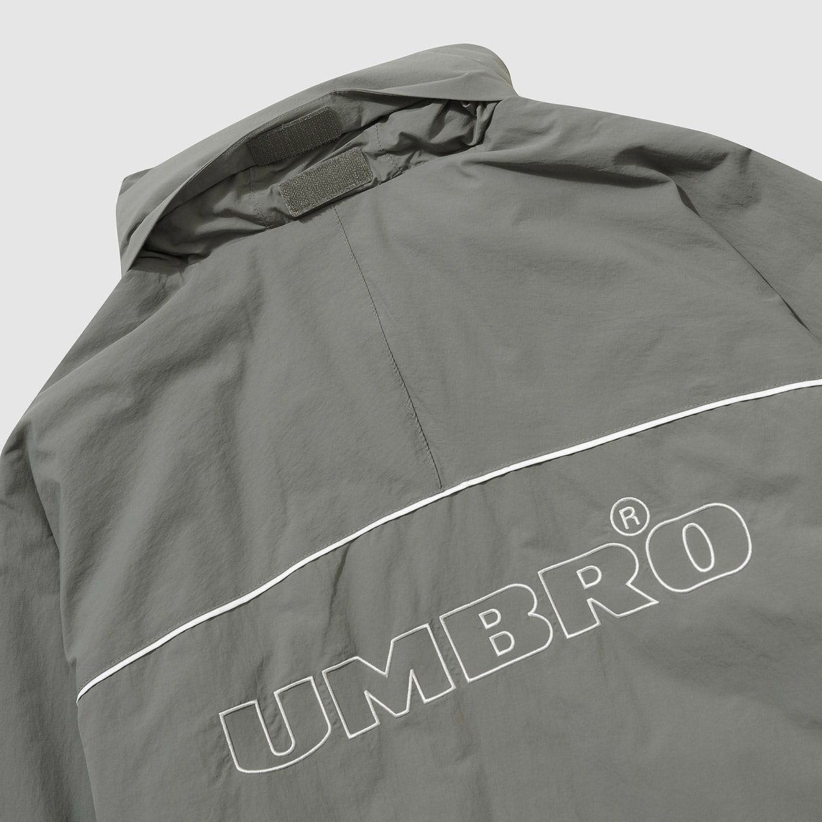 UMBRO HBL CELEB Hoodie PaddingJacket グリーンカーキの画像