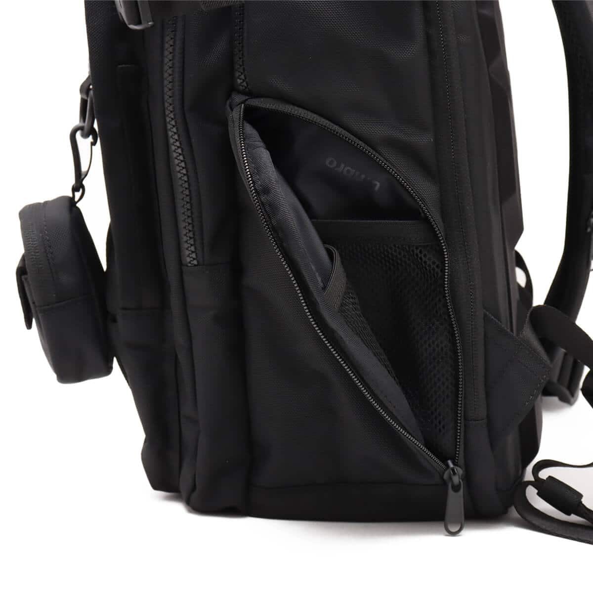 UMBRO BACKPACK ブラック の画像