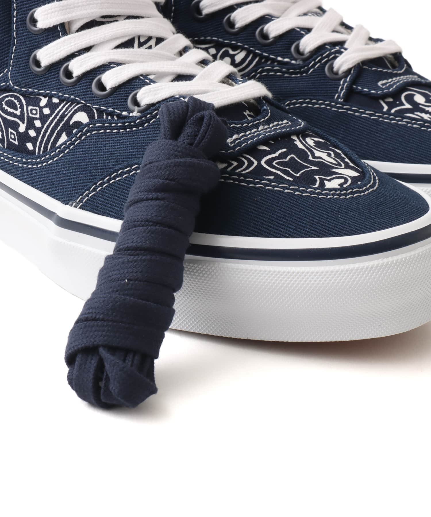 VANS OTW Half Cab 33 BEDWIN & THE HB'S BANDANA（バンズ オーティー