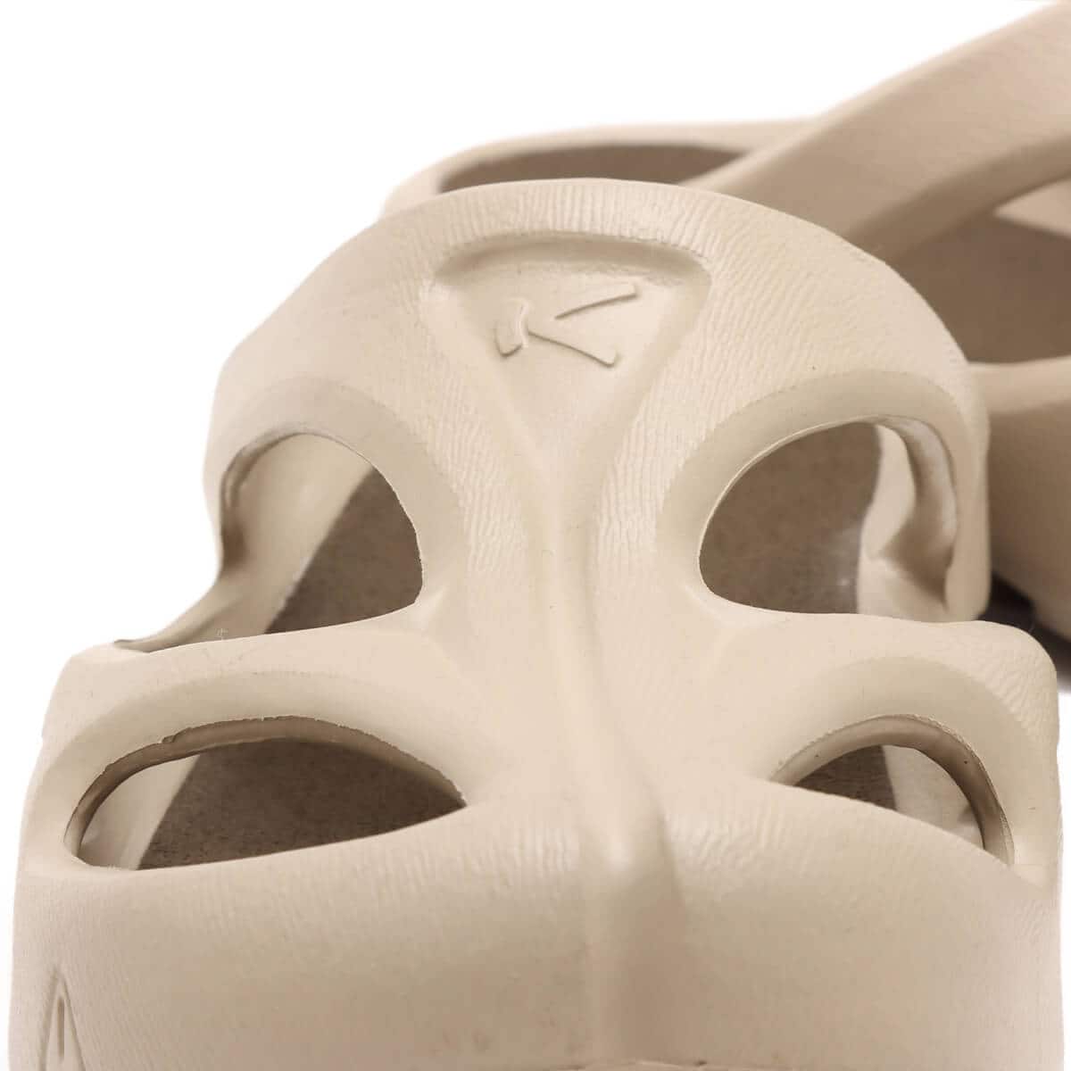 KEEN SHANTI Plaza Taupe/Canteenの画像