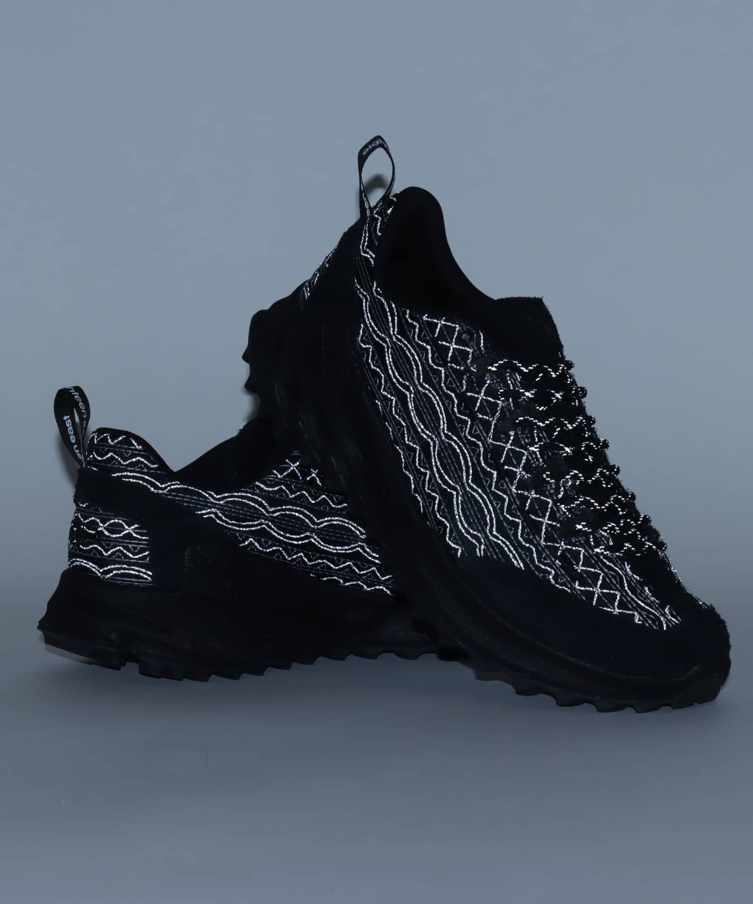 KEEN JASPER ZIONIC 18 EAST BLACK/BLACKの画像
