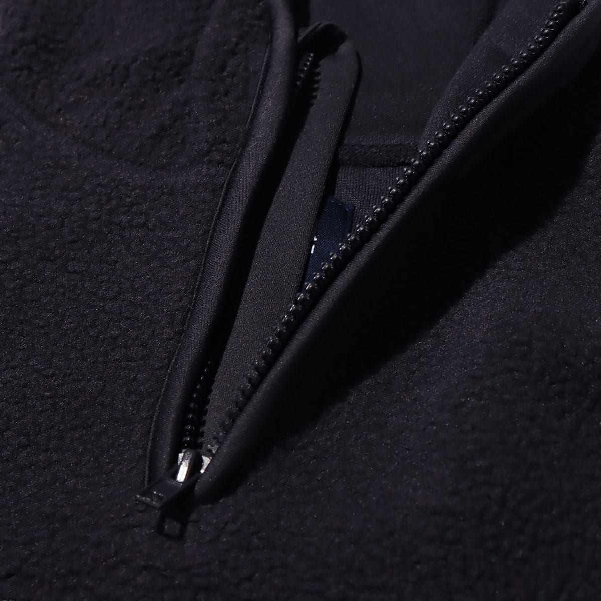 SVEA W. New Pile Hoodie NAVY 20HO-Iの画像