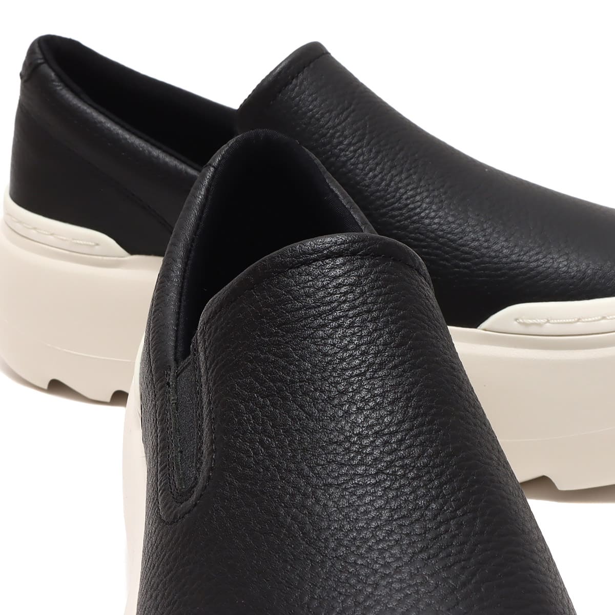 UGG MARIN MEGA SLIP ON Black / White 23SS-I