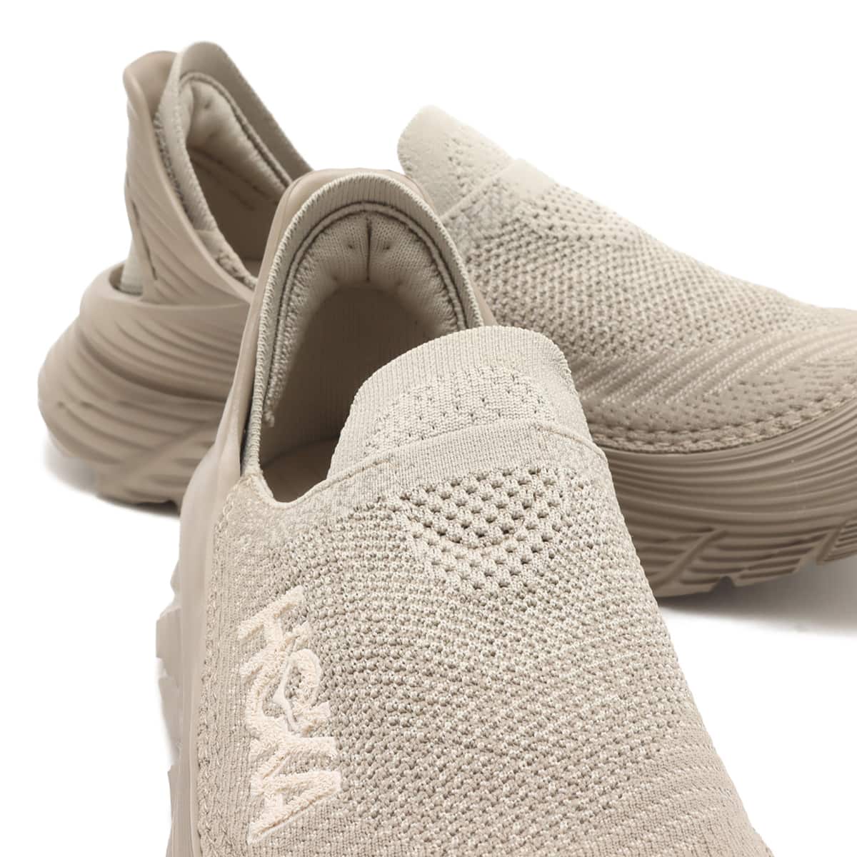 HOKA RESTORE TC DUNE / OXFORD TAN の画像