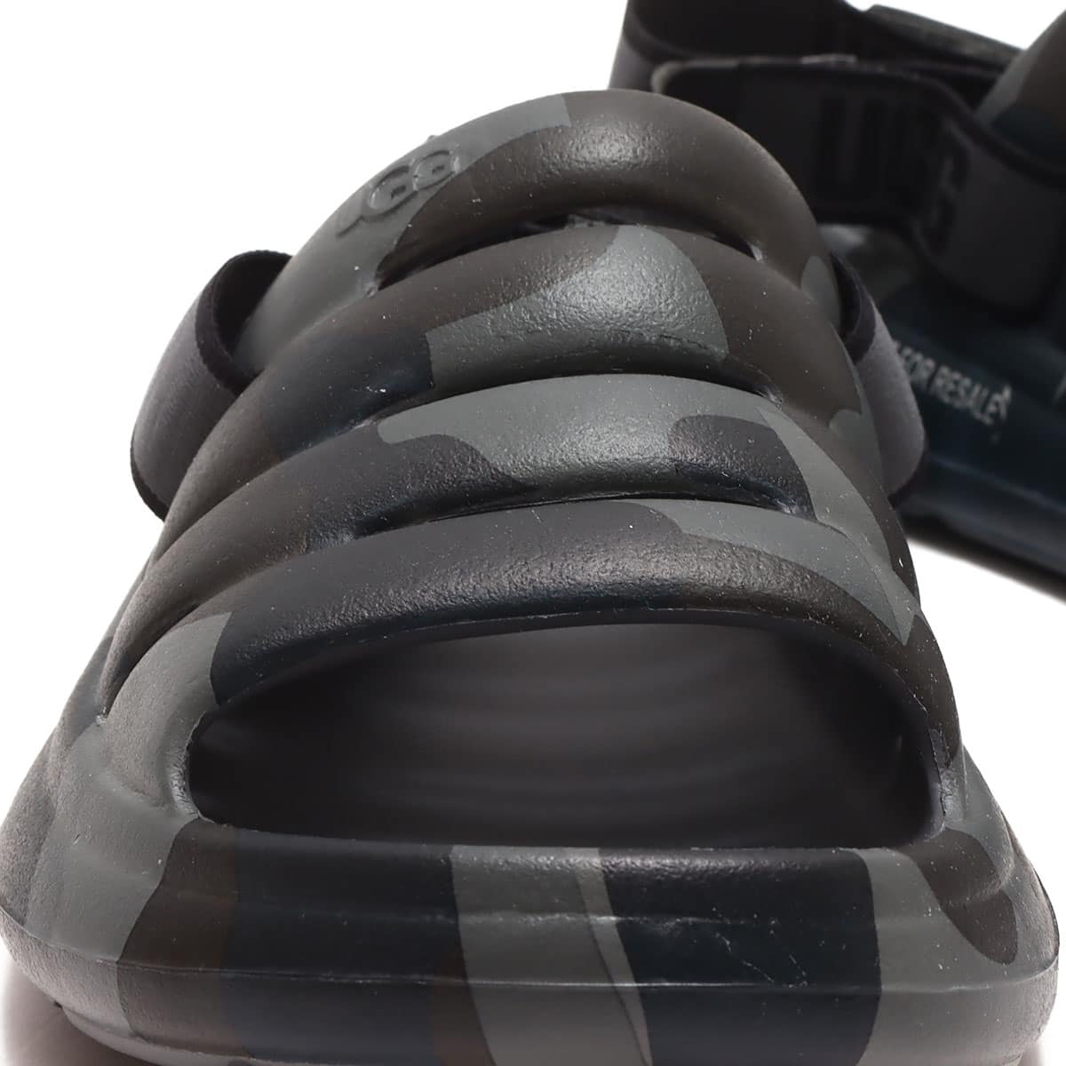 UGG SPORT YEAH CAMOPOP Black 23SS-Iの画像