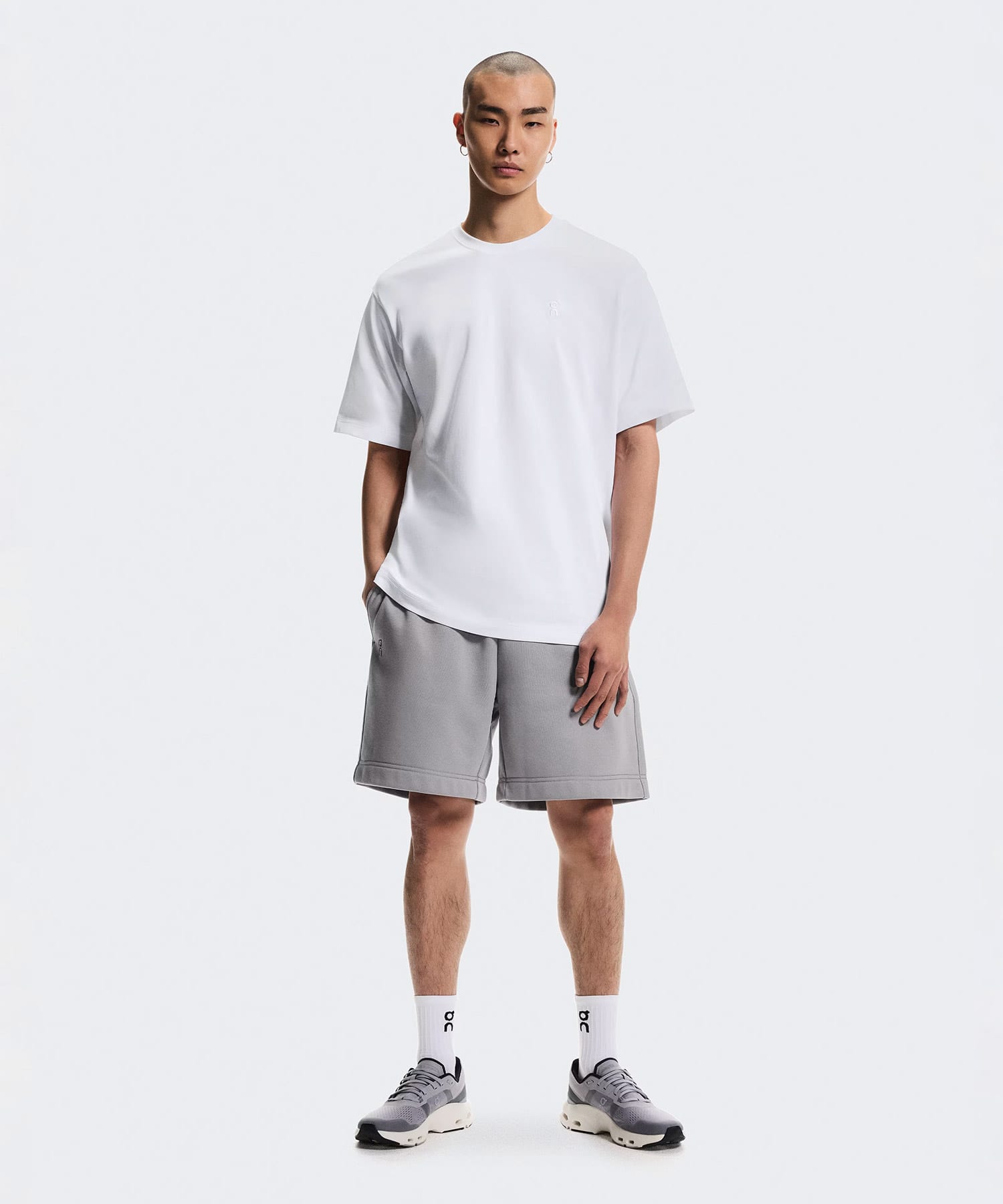 On Club Collective-T Whiteの画像