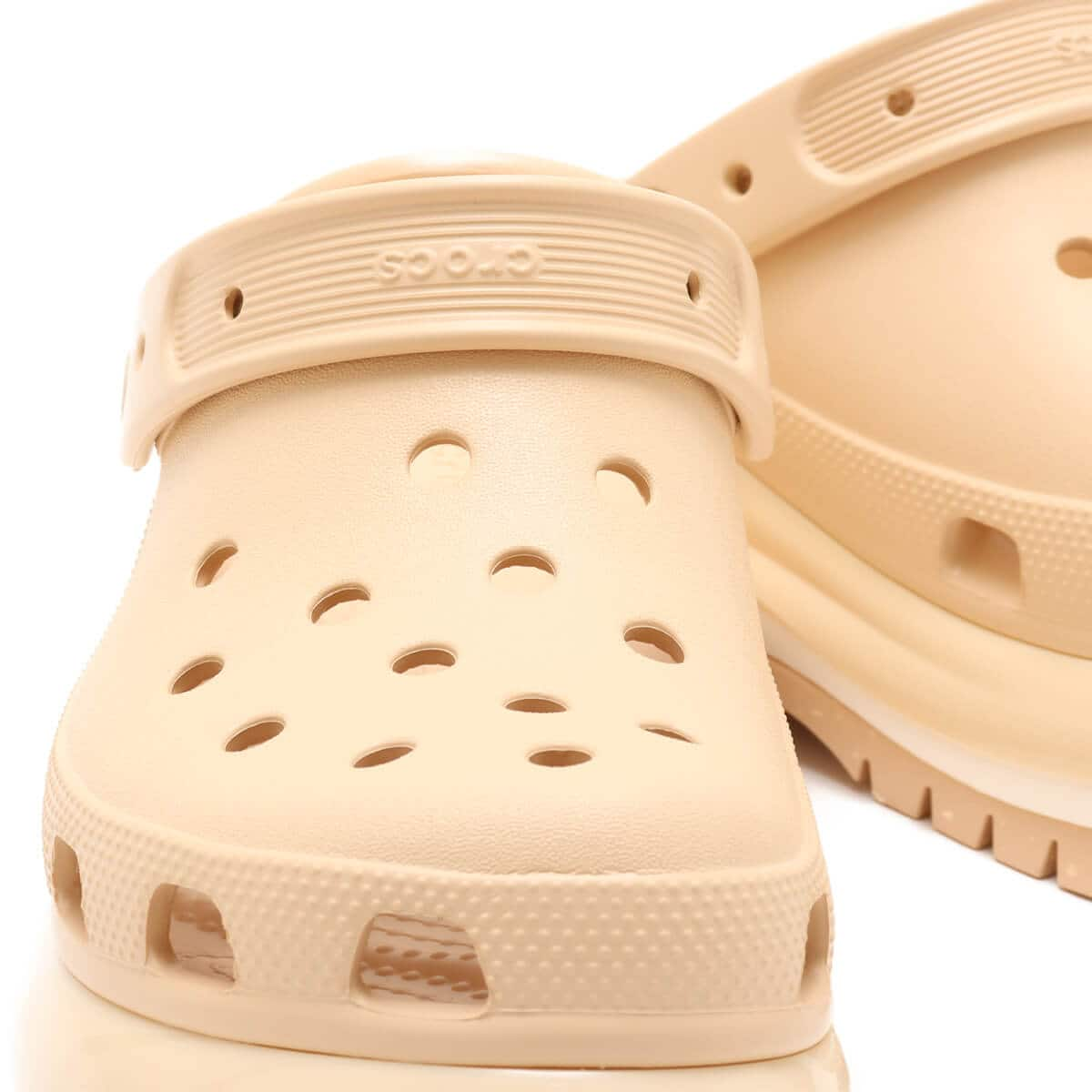 crocs Mega Crush Clog Shitake 24SS-I