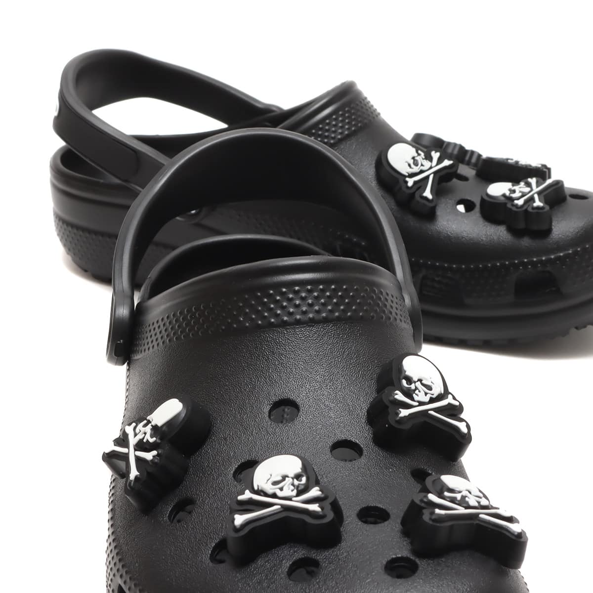 crocs Mastermind × Crocs Classic Clog Black 23SS-S