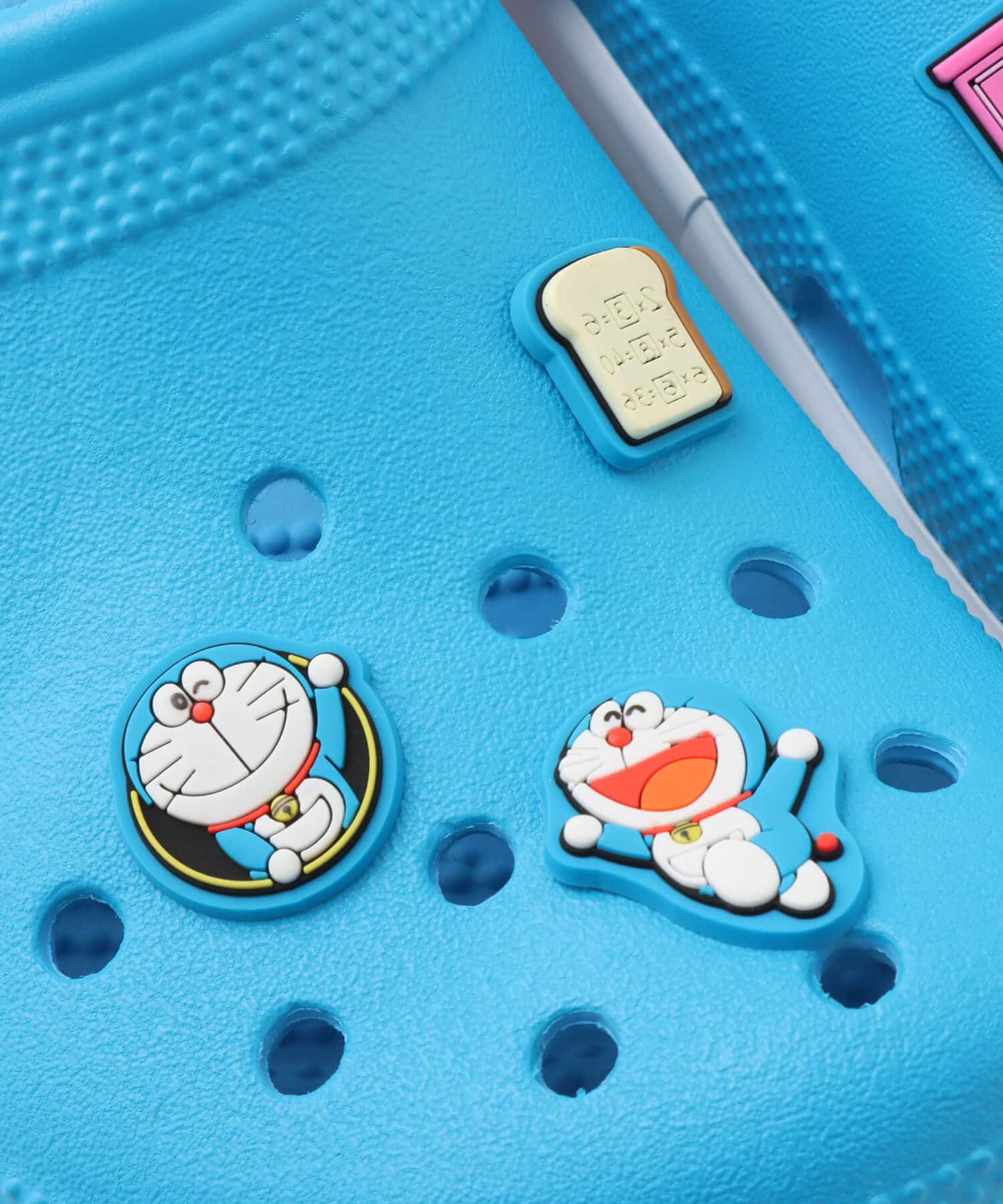 crocs Doraemon Classic Clog Multiの画像
