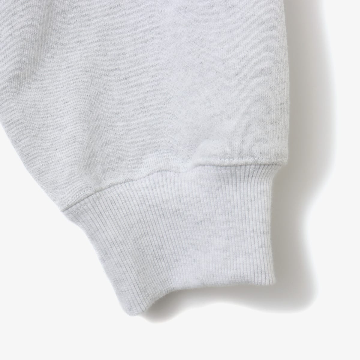 atmos pink Cropped Sweat Shirt GRAY の画像