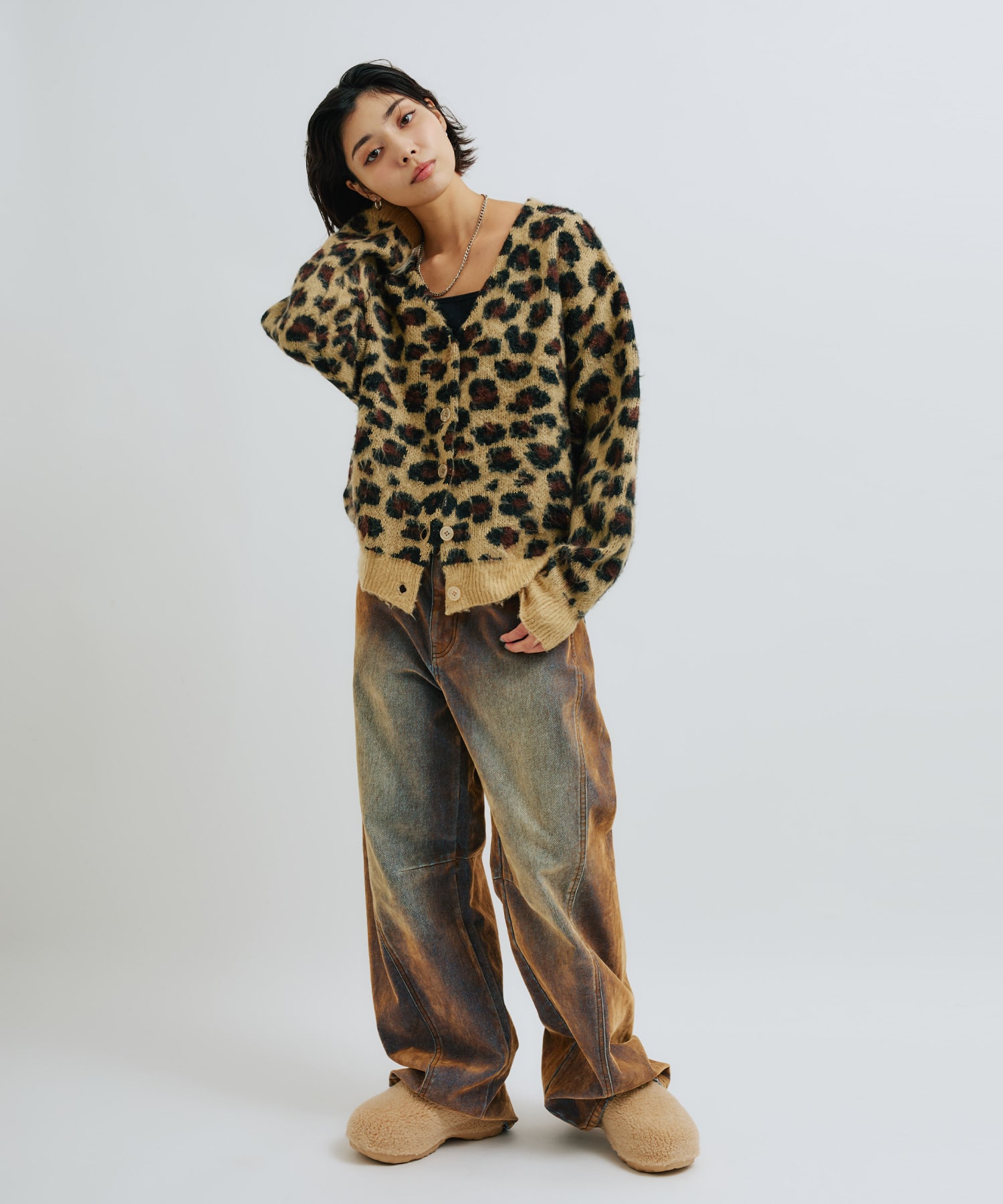 atmos pink Leopard Knit Cardigan BEIGEの画像