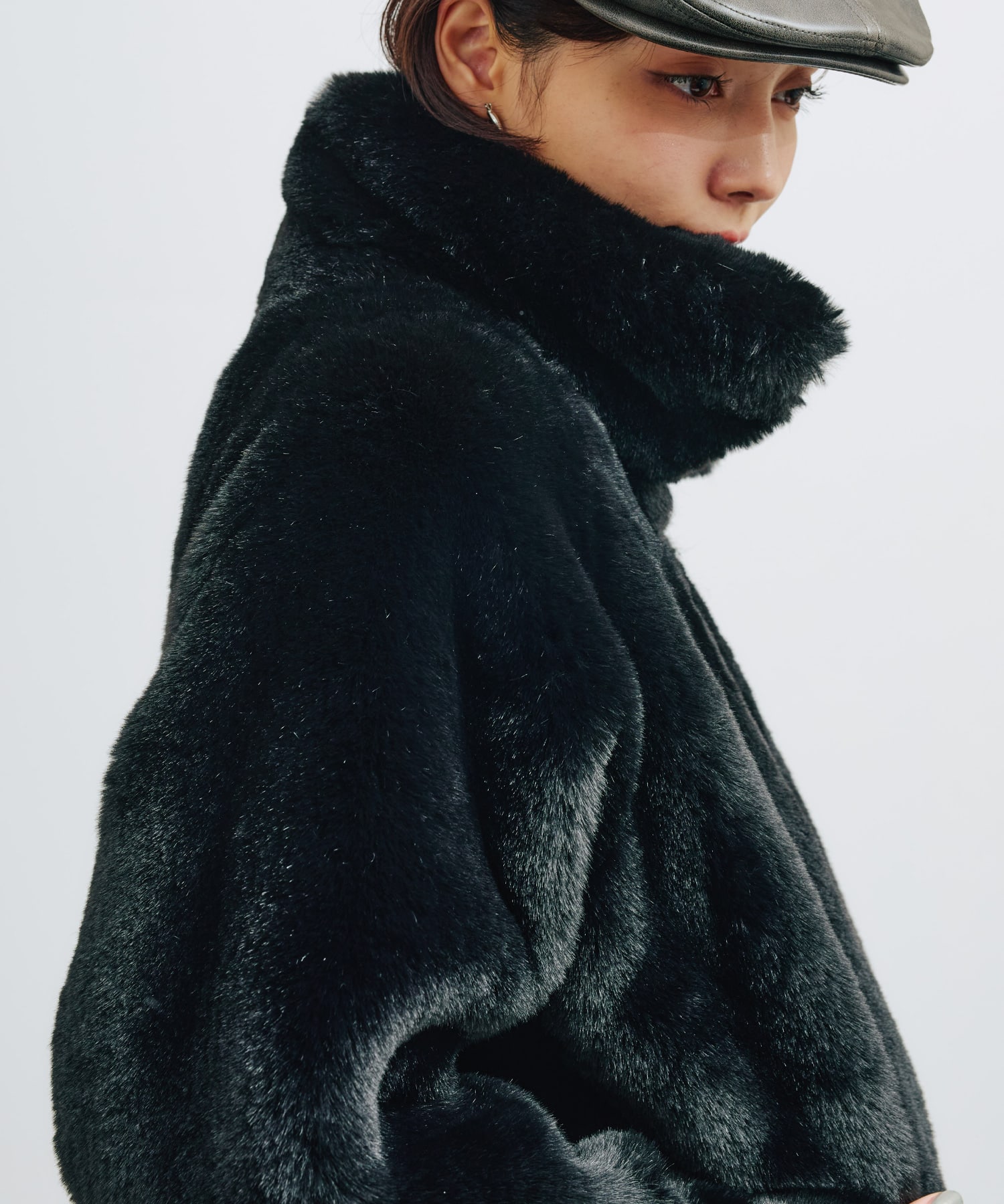 atmos pink Faux Fur Zip Blouson BLACKの画像