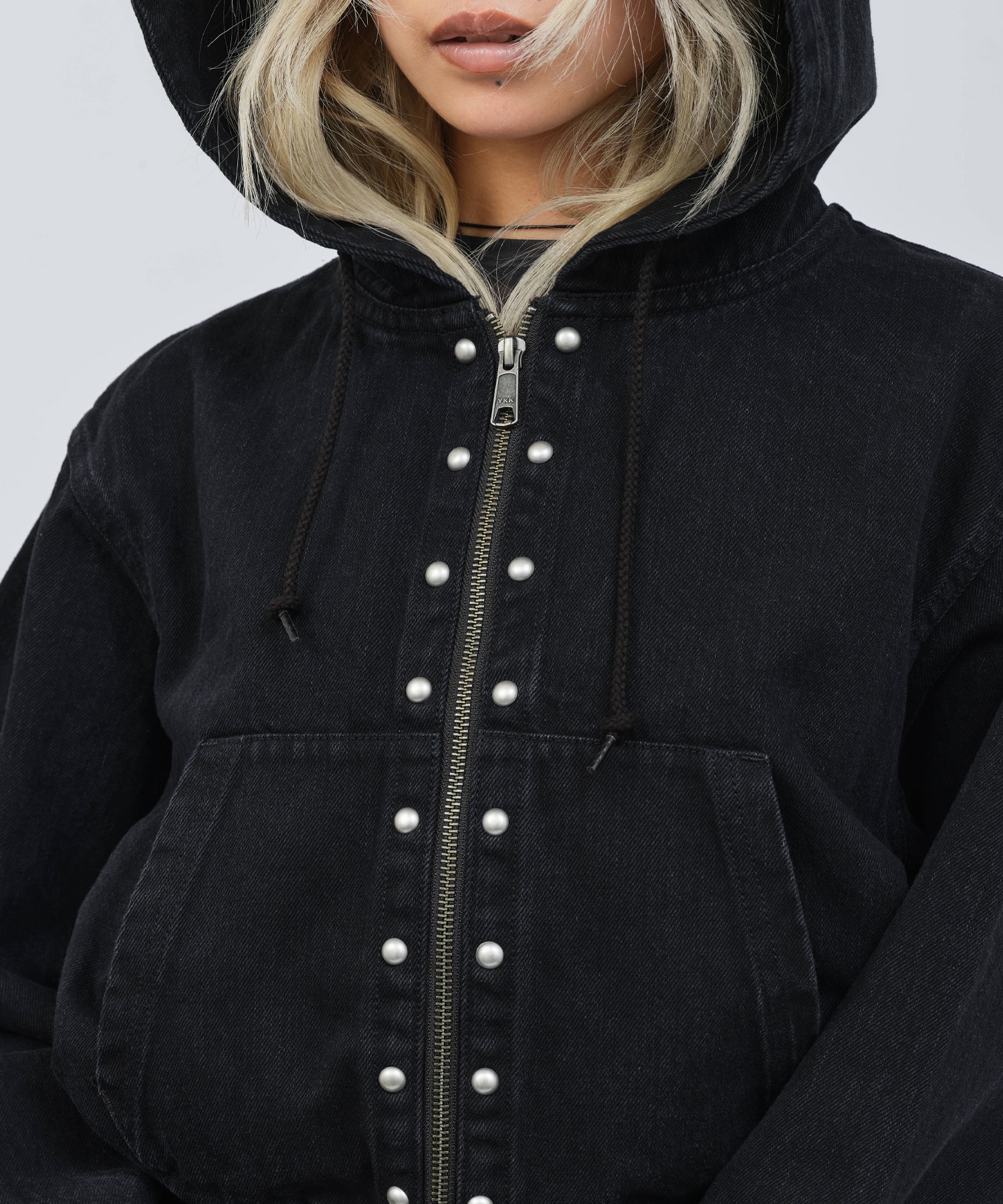 atmos pink Studs Denim Hoodie BLACKの画像