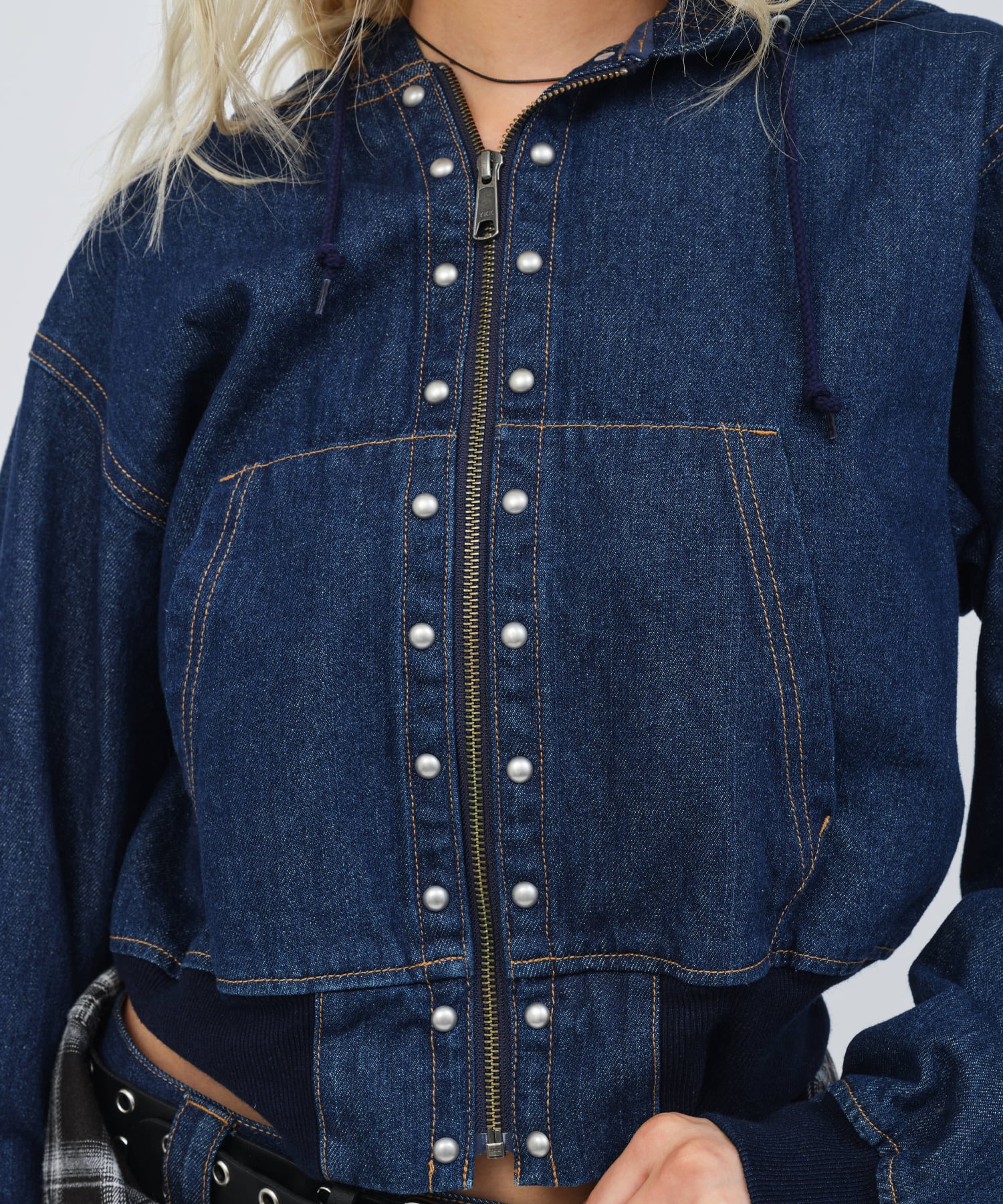 atmos pink Studs Denim Hoodie BLUEの画像