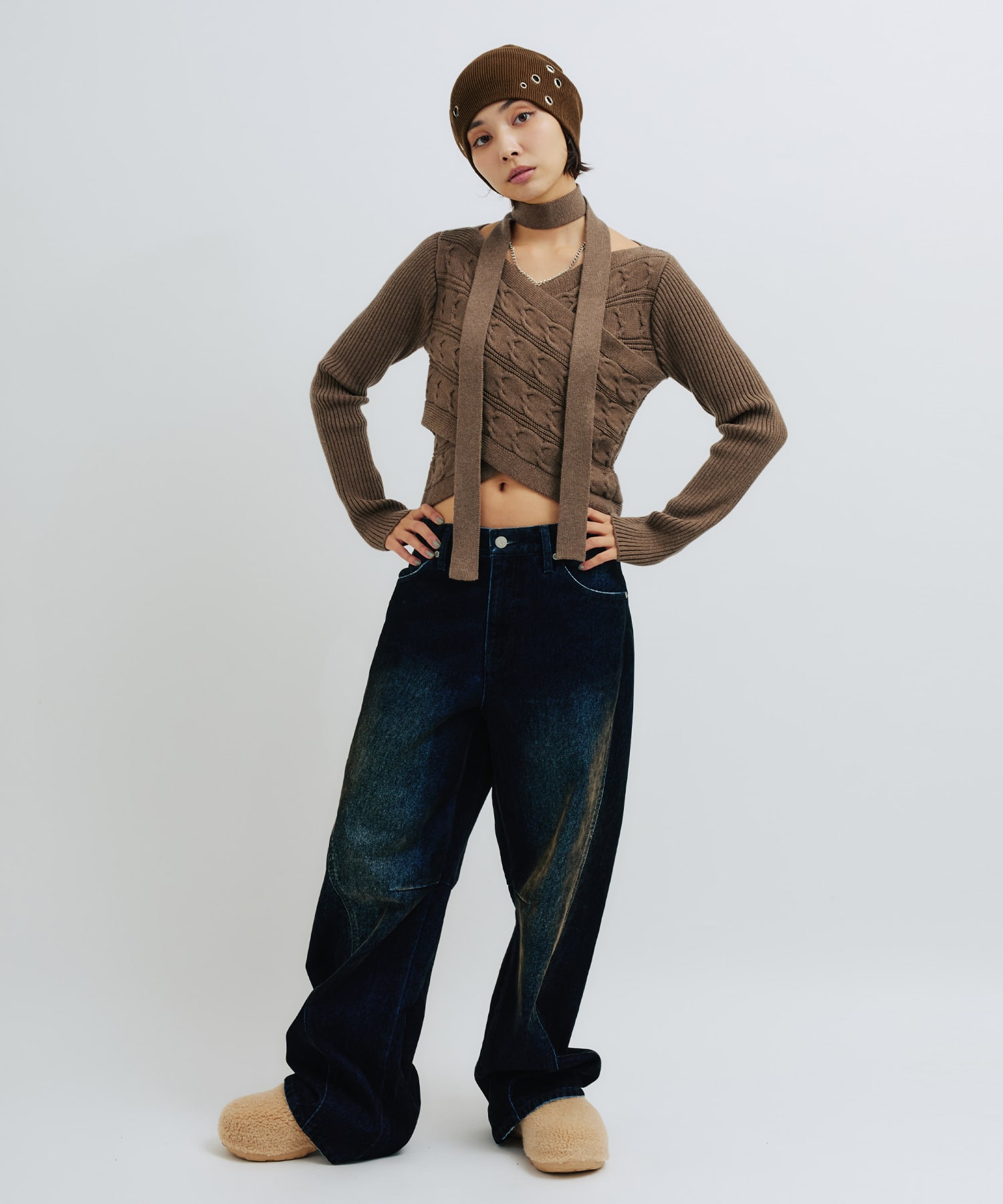 atmos pink Cache-coeur Knit Tops BROWNの画像