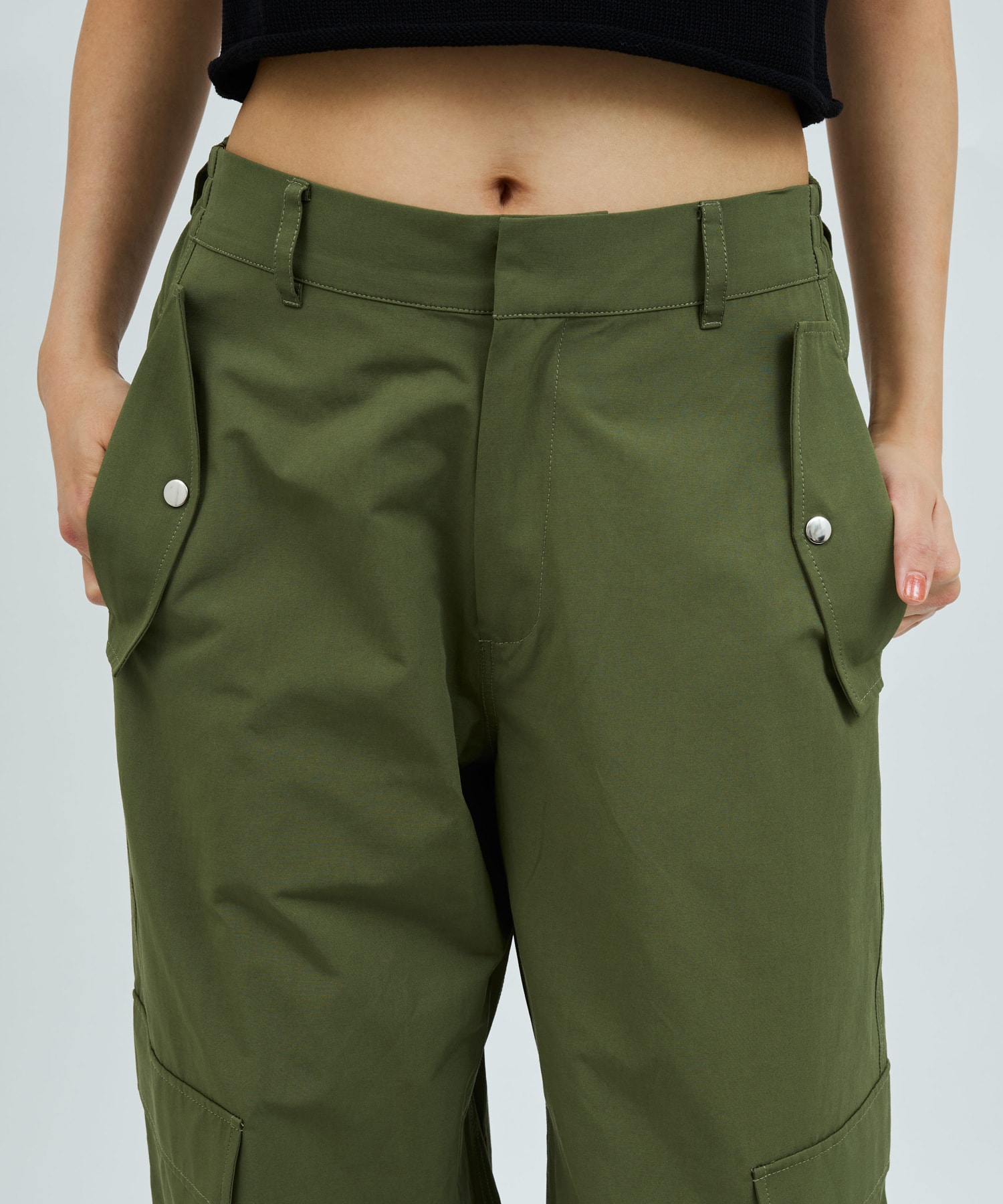 atmos pink Baggy Nylon Pants KHAKIの画像