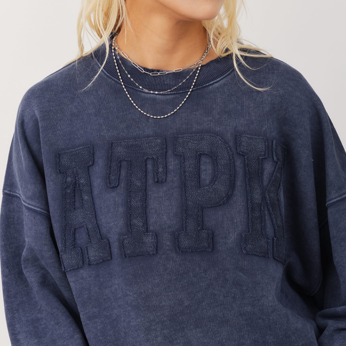 atmos pink Vintage Sweatshirt BLUEの画像