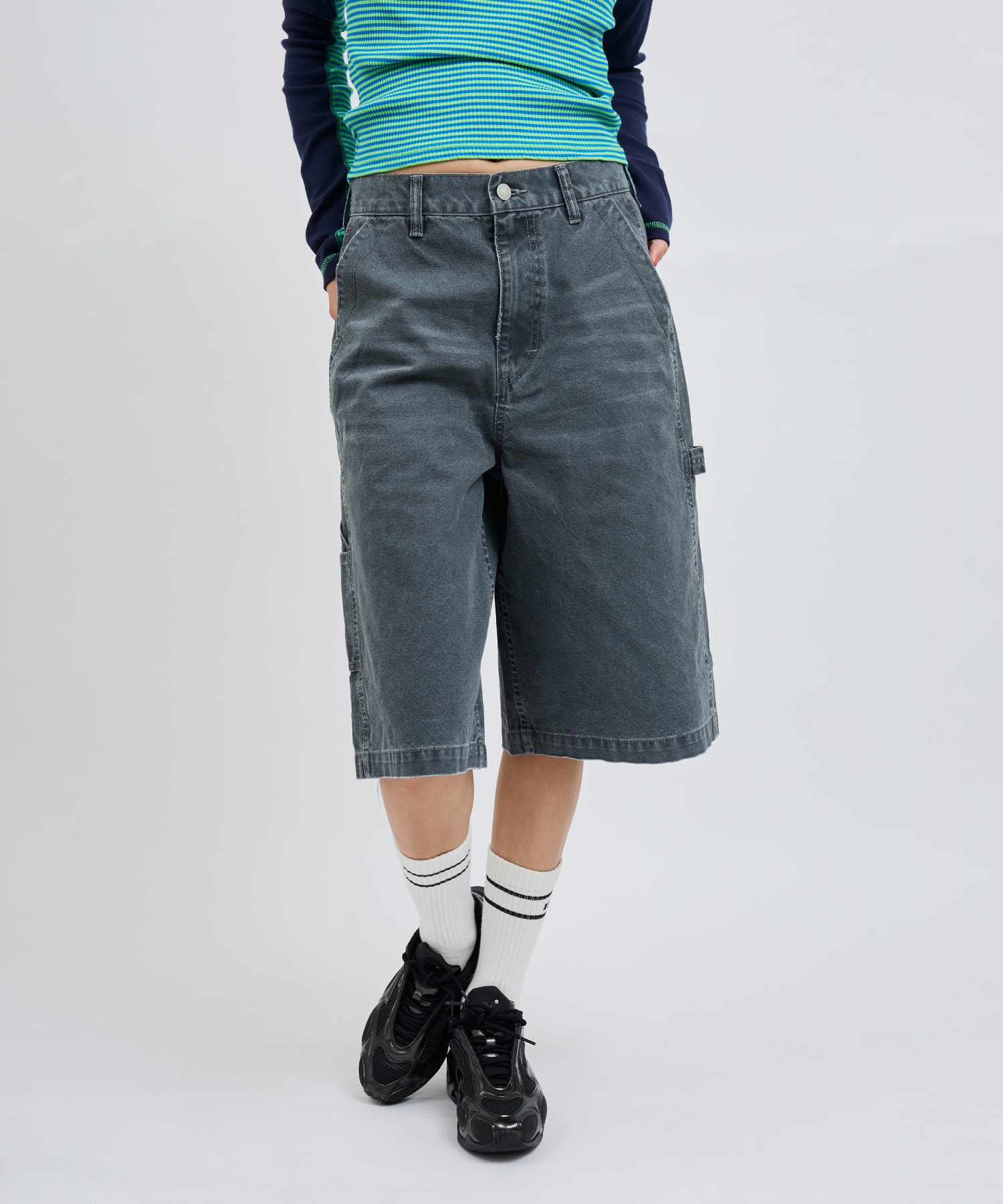 atmos pink Vintage Finish Half Pants GRAYの画像