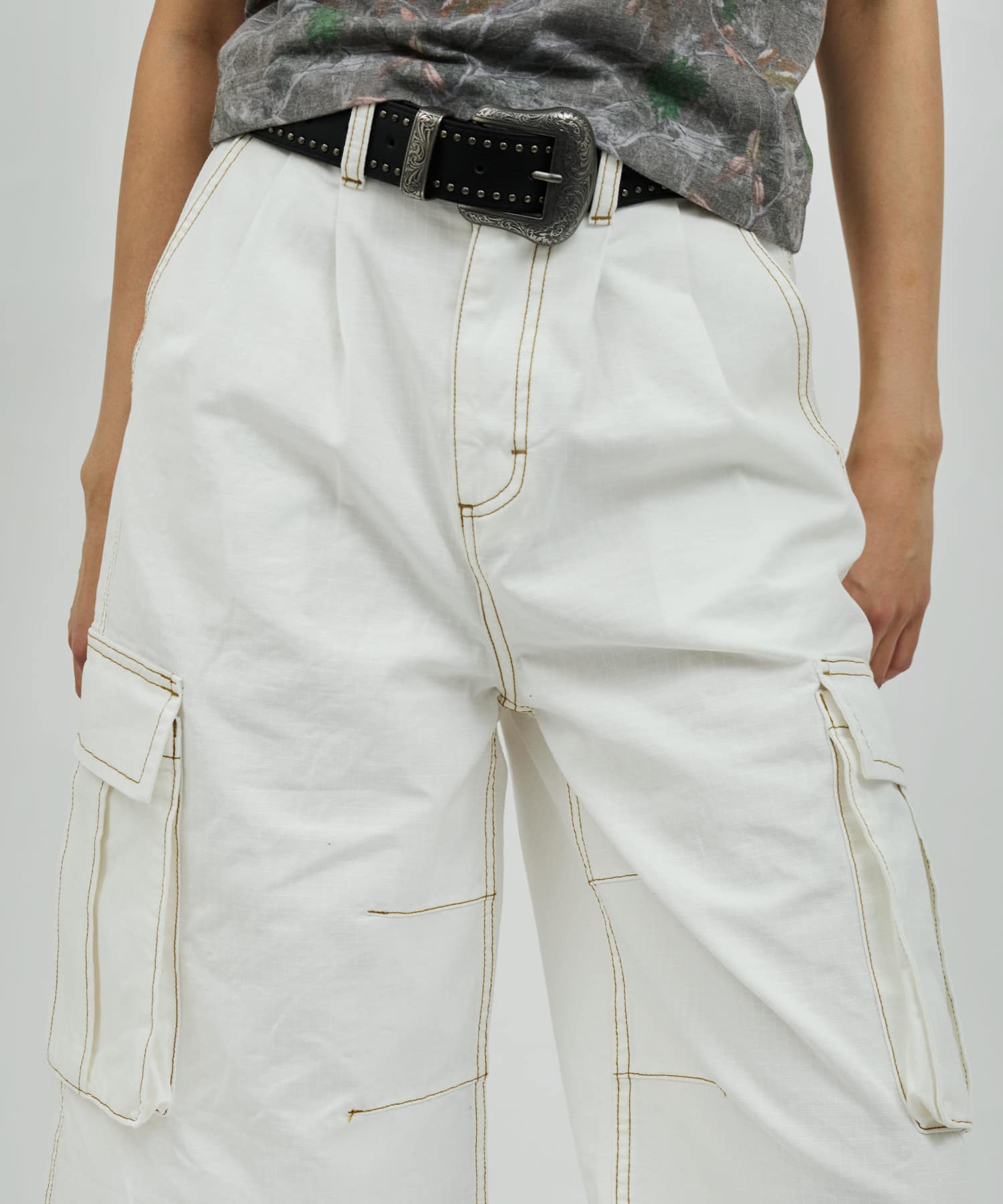 atmos pink Real Tree Camouflage Bermuda Pants WHITEの画像
