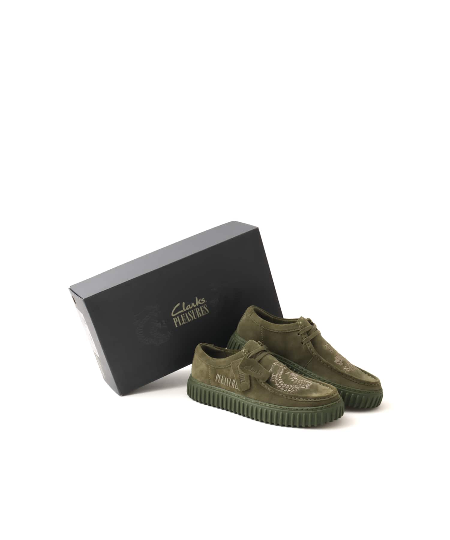 Clarks x PLEASURES TORHILL DRGN LO Olive Suedeの画像