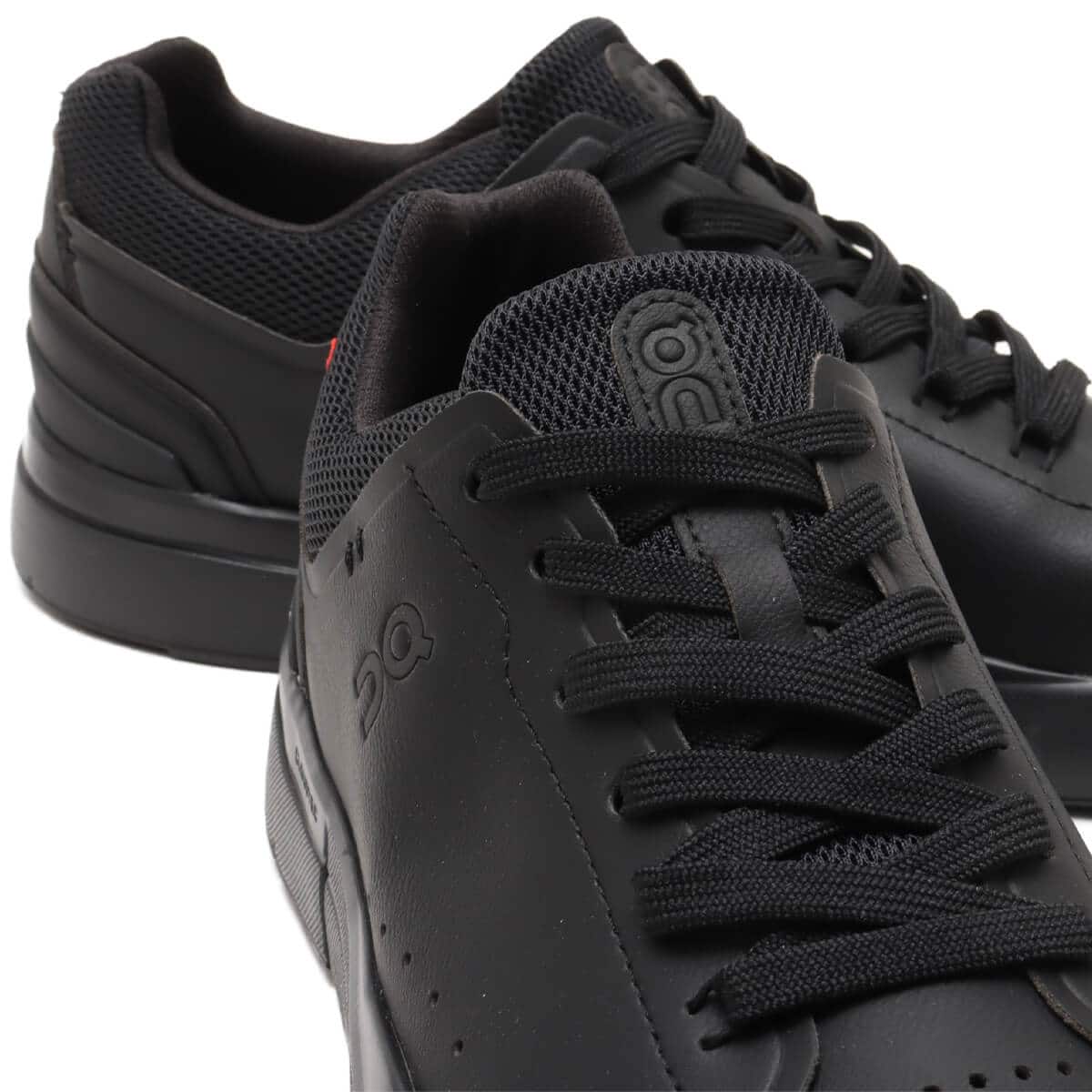 On THE ROGER Advantage 2 M All Blackの画像