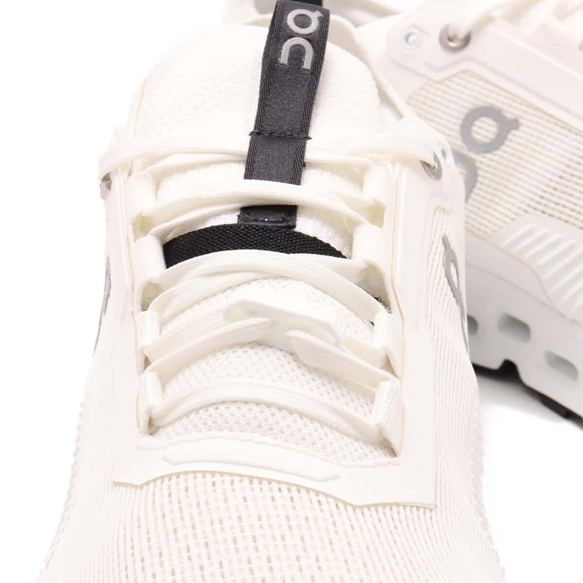 On Cloudultra 2 M Undyed | Whiteの画像