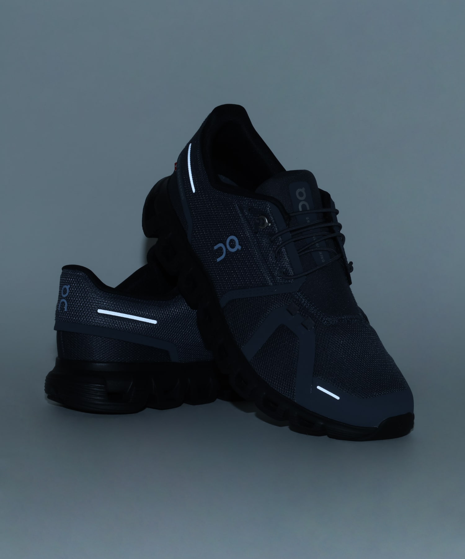 On Cloud 6 M Navy | Blackの画像