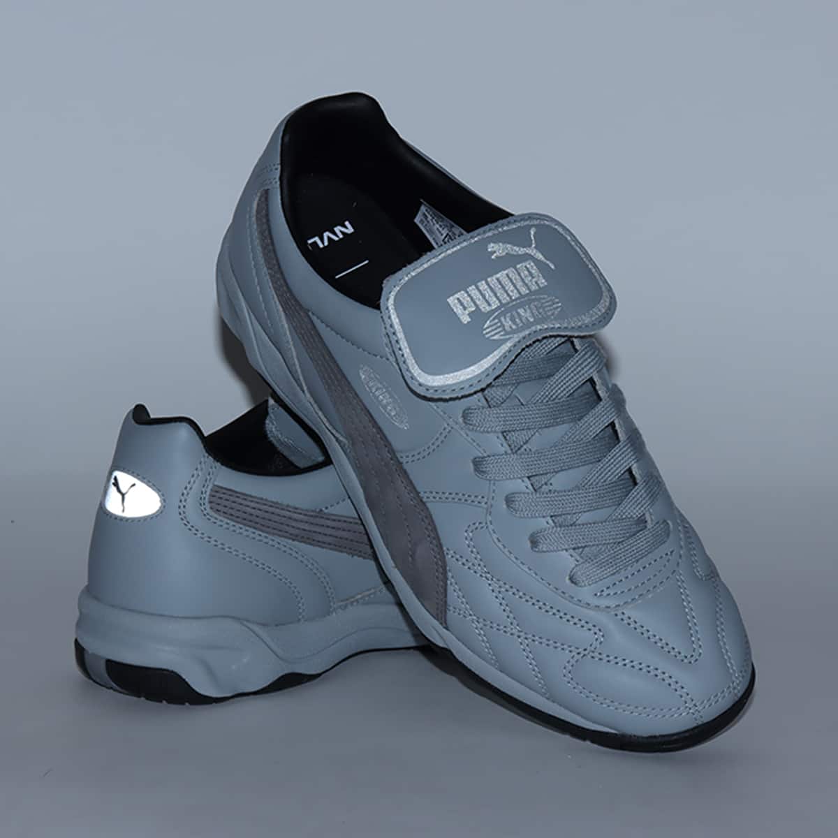 PUMA KING INDOOR NVLCRK ATMOS COOL MID GRAY-COOL MID GRAYの画像