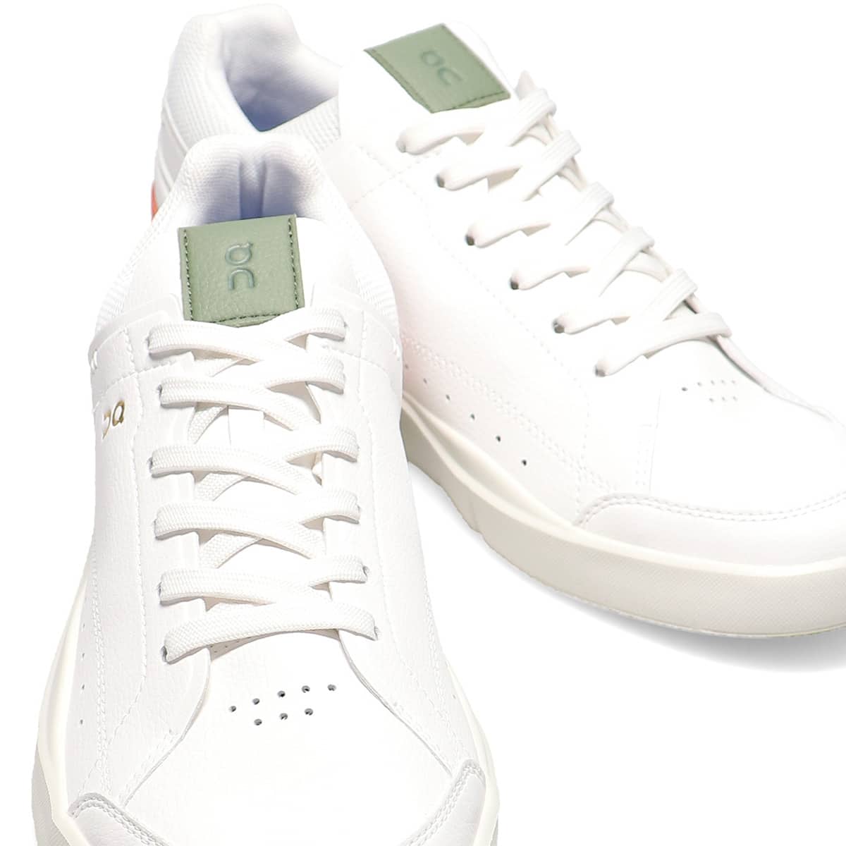 On THE ROGER Centre Court White/Coralの画像