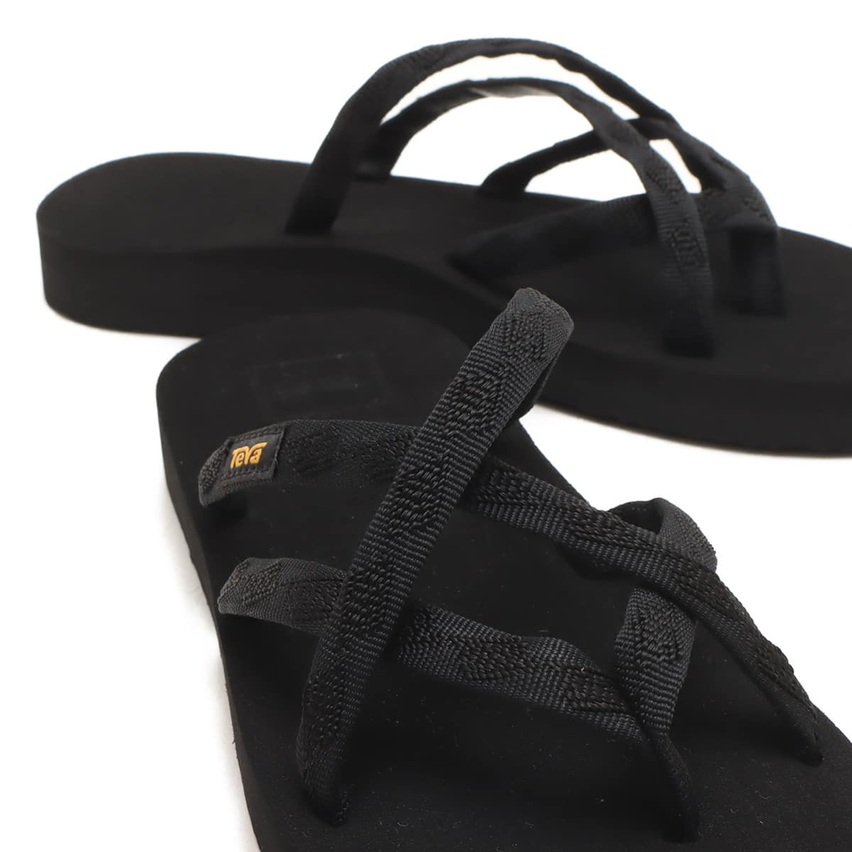TEVA OLOWAHU BLACK の画像