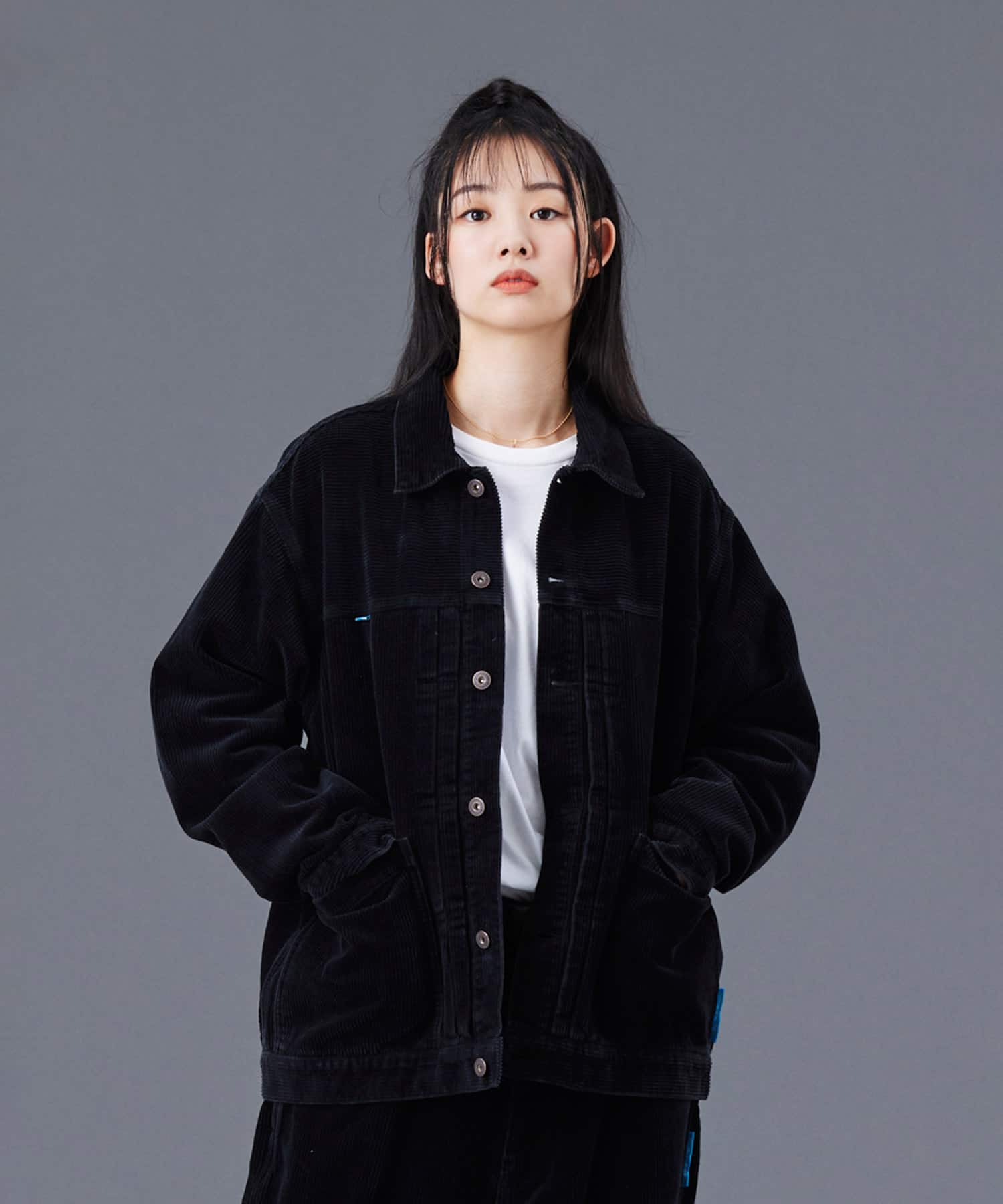LIBERAIDERS GARMENT DYED CORDUROY JACKET BLACKの画像