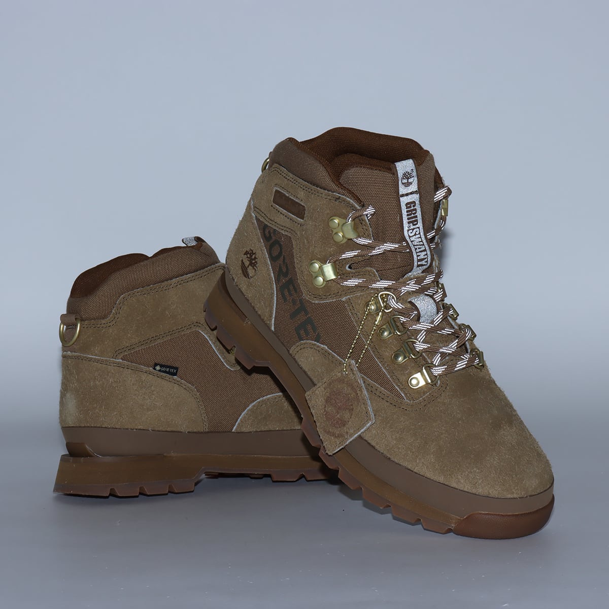 GRIP SWANY x Timberland EuroHIker GTX BEIGE SUEDE|atmos（アトモス） 公式オンラインストア